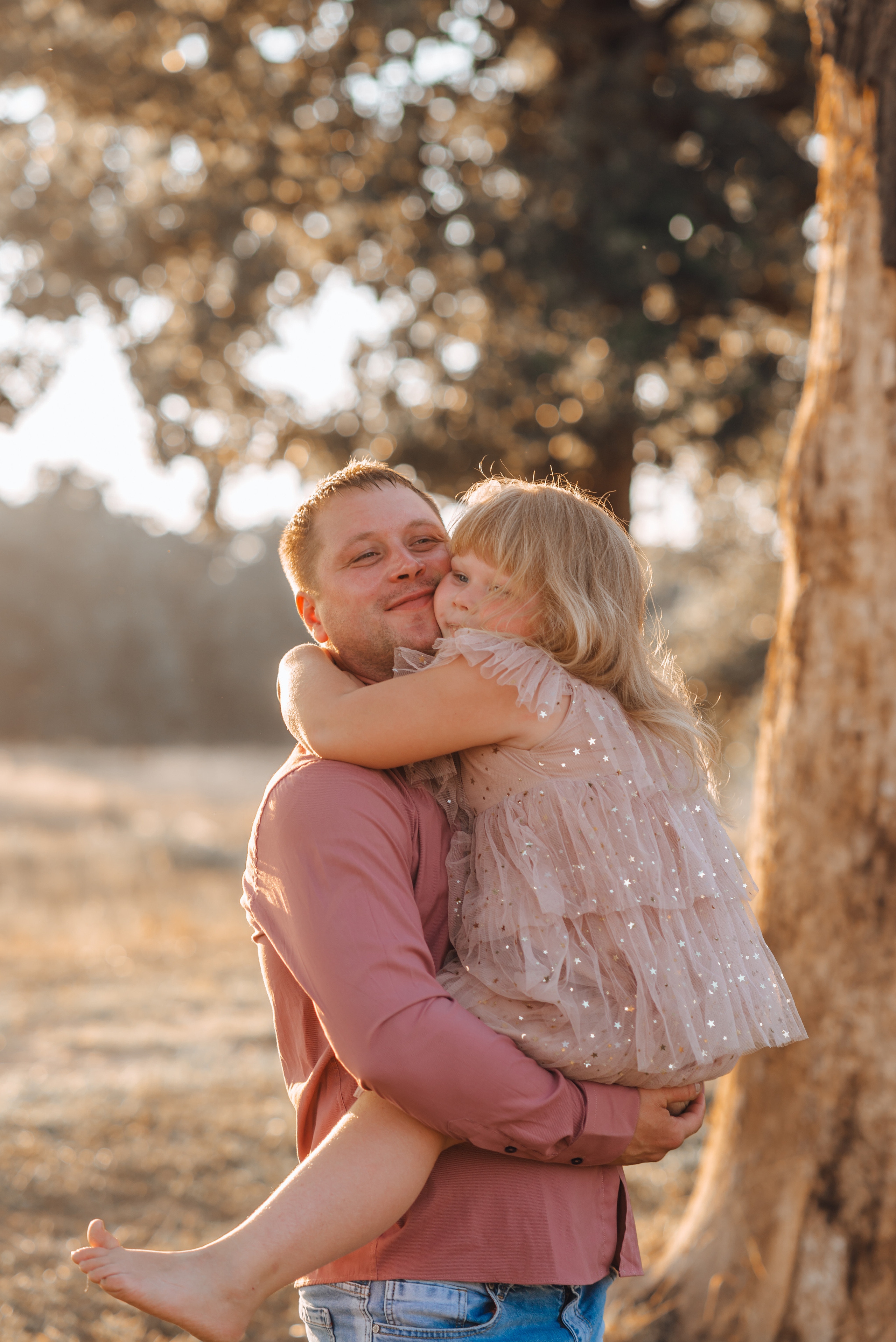 Варенька с бабулей и папой. Совец. Детский и семейный фотограф Катерина Мишина