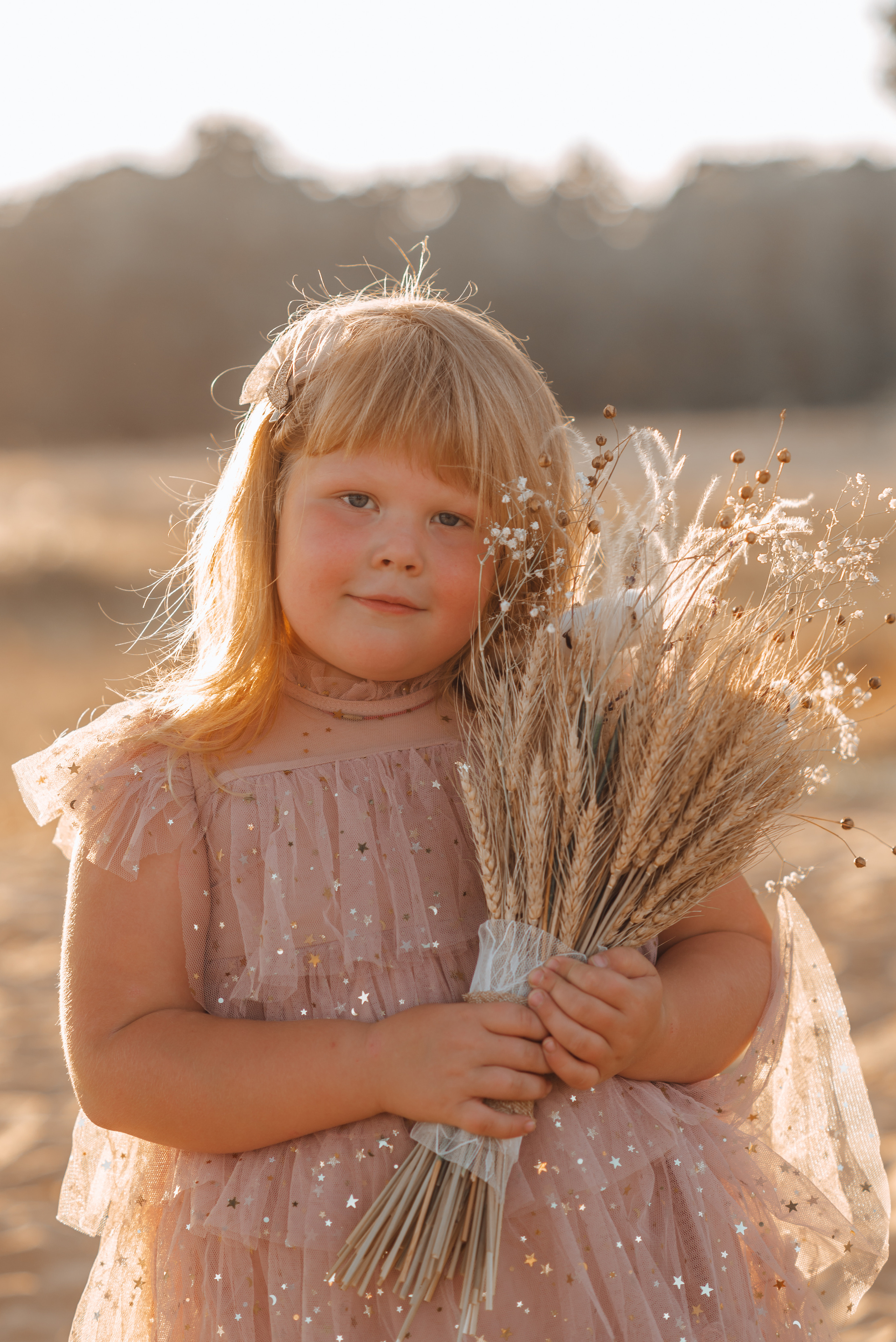 Варенька с бабулей и папой. Совец. Детский и семейный фотограф Катерина Мишина