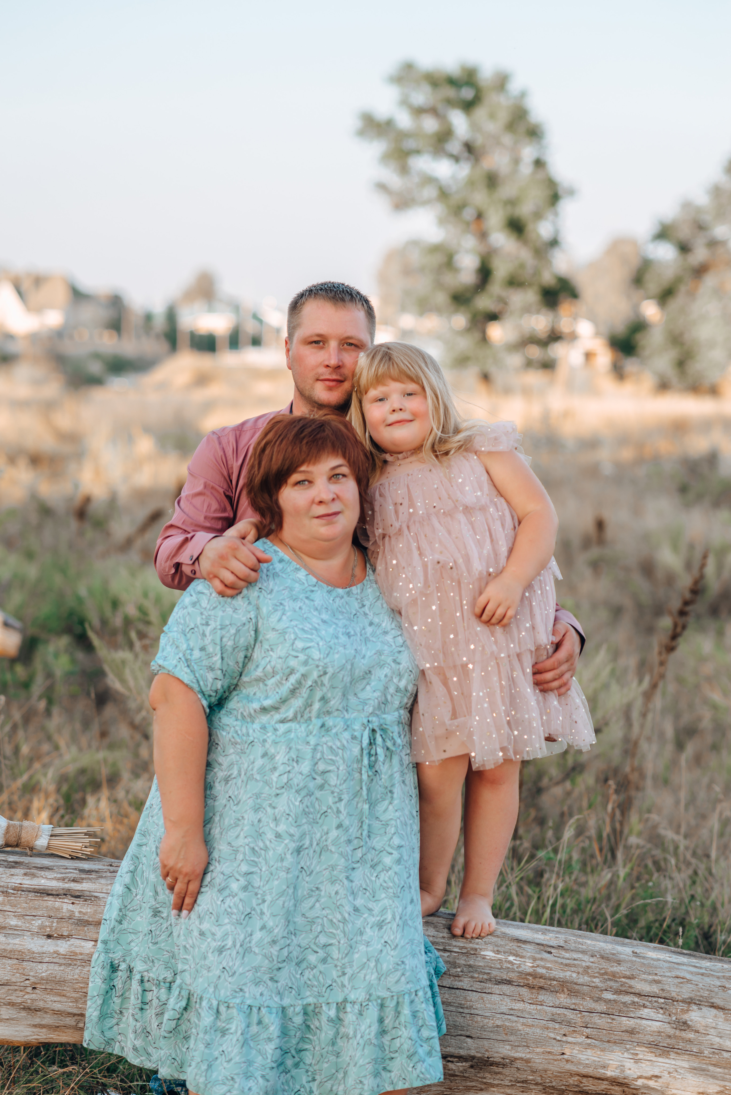 Варенька с бабулей и папой. Совец. Детский и семейный фотограф Катерина Мишина