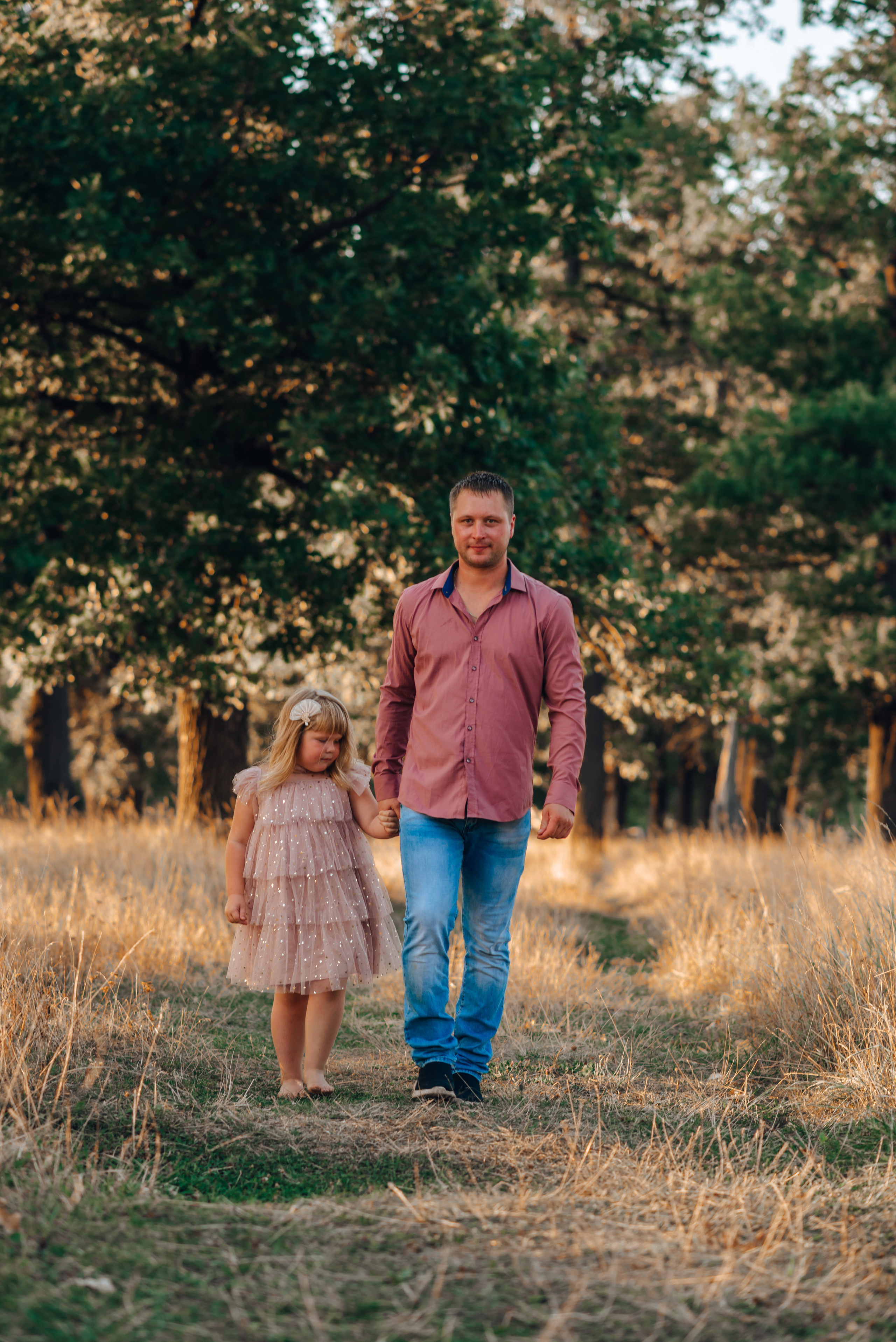 Варенька с бабулей и папой. Совец. Детский и семейный фотограф Катерина Мишина