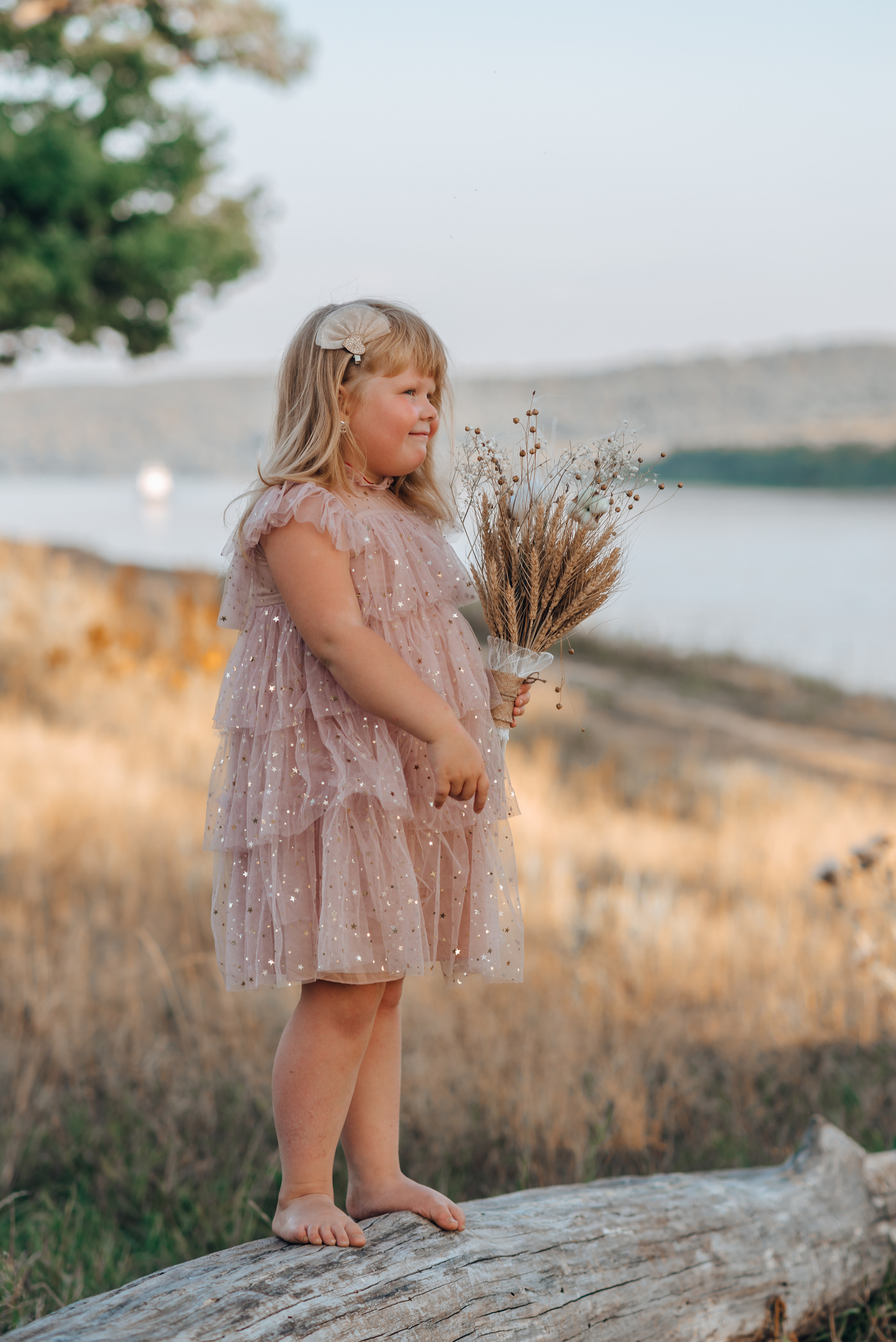 Варенька с бабулей и папой. Совец. Детский и семейный фотограф Катерина Мишина