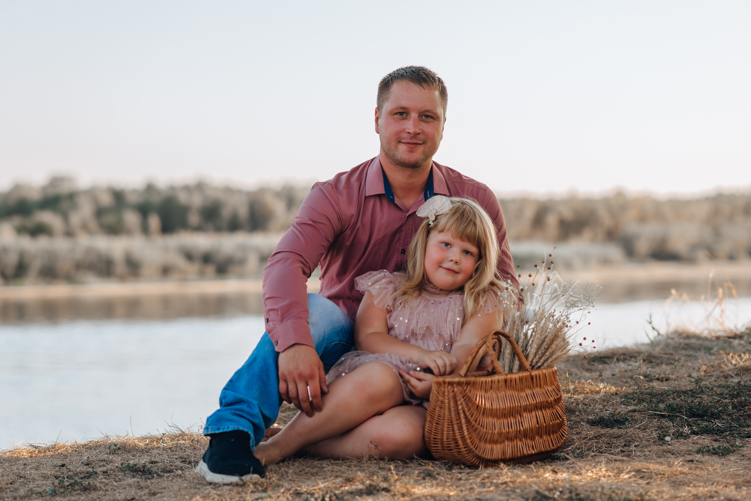 Варенька с бабулей и папой. Совец. Детский и семейный фотограф Катерина Мишина