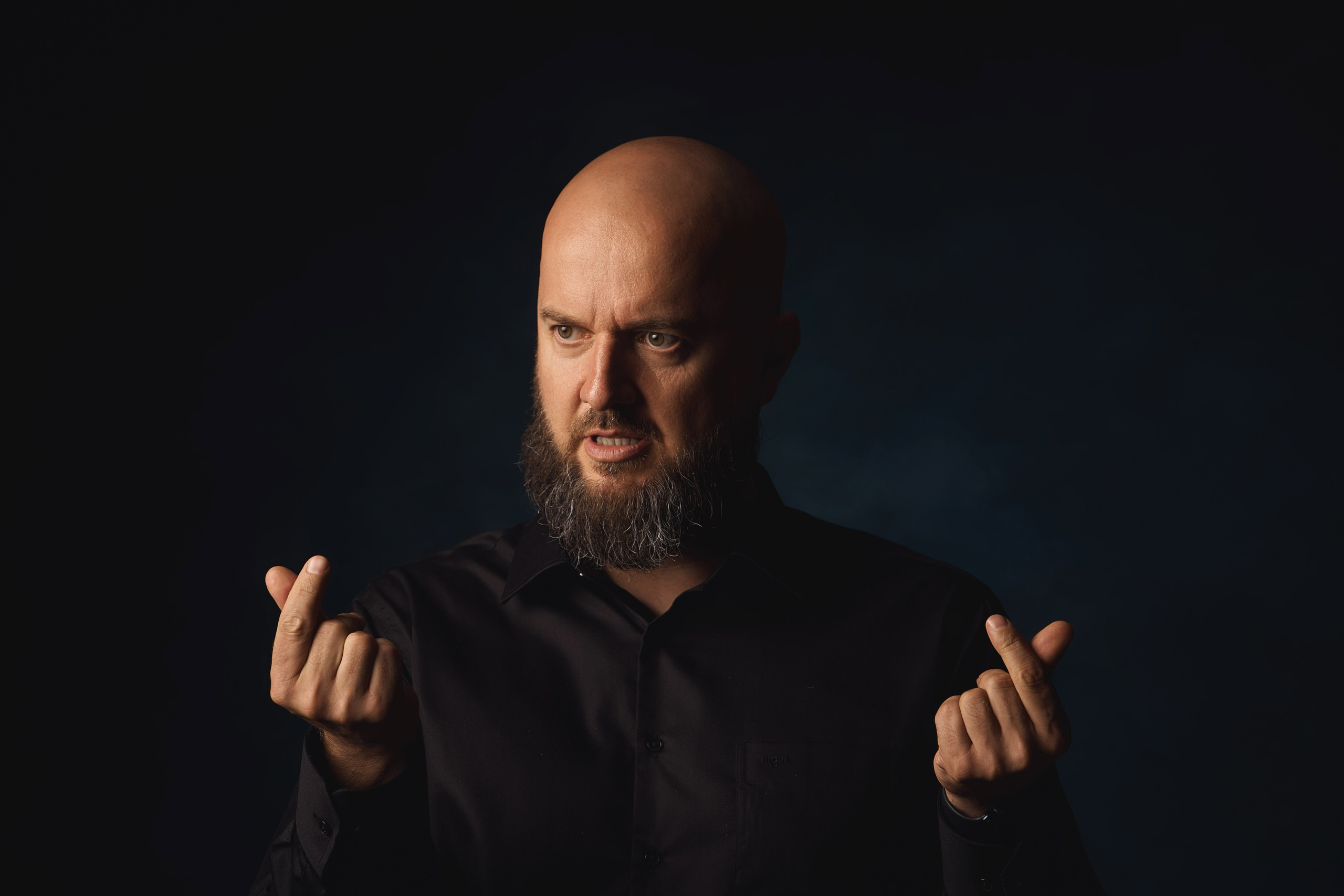 Портретная семейная фотосессия в студии. Семейный фотограф Евгений Опарин