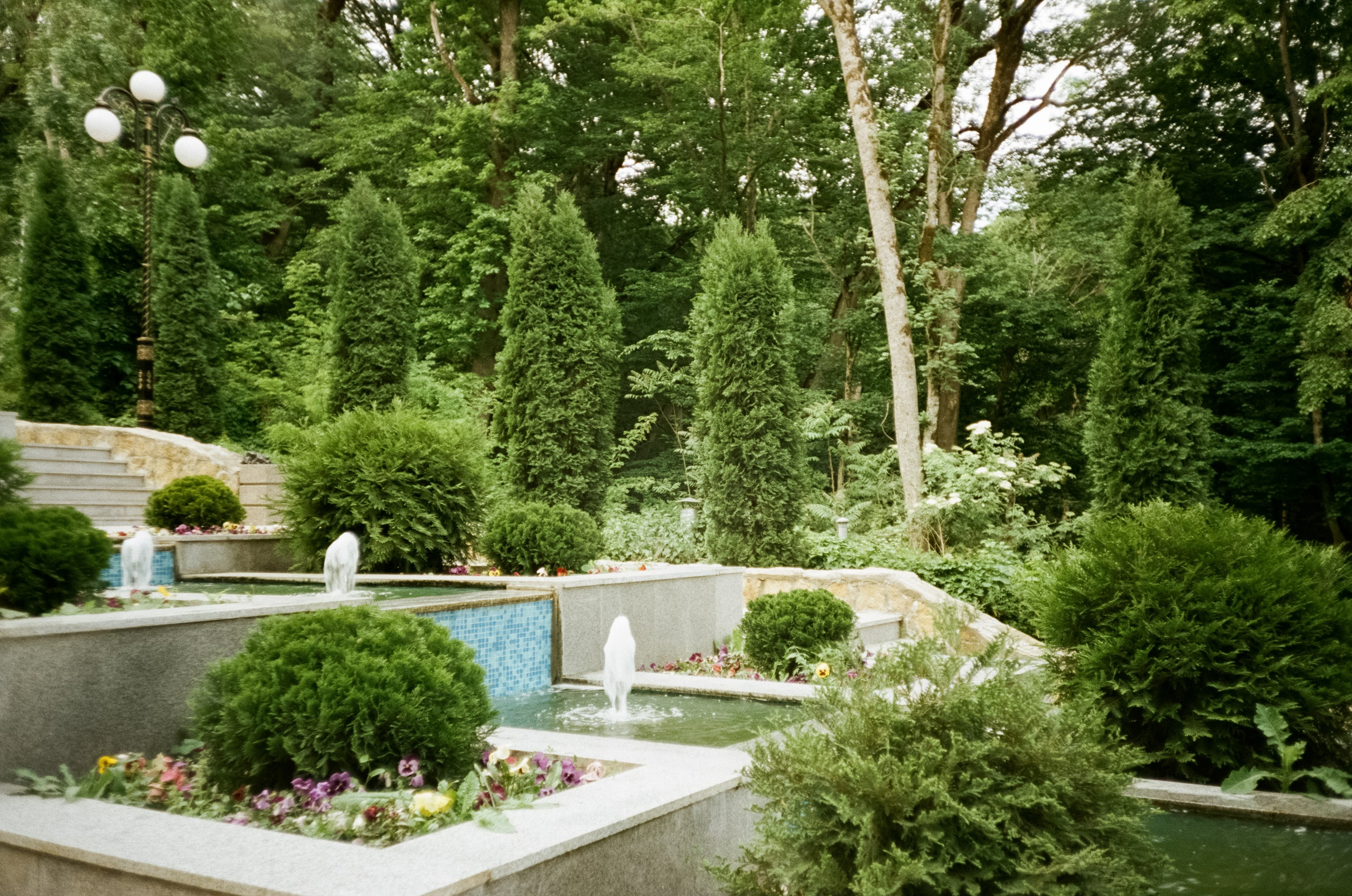 Каскадная лестница в Курортном парке Железноводска. 574 ступени красот. Фотограф-документалист Мария Осокина