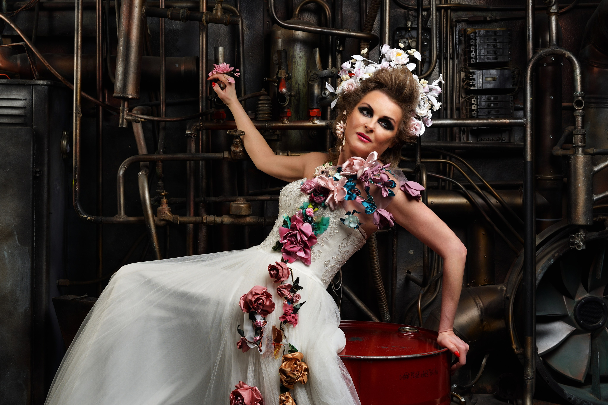 Портреты в студии. Фотограф Максим Мицун. Портрет, свадьба, репортаж, каталог