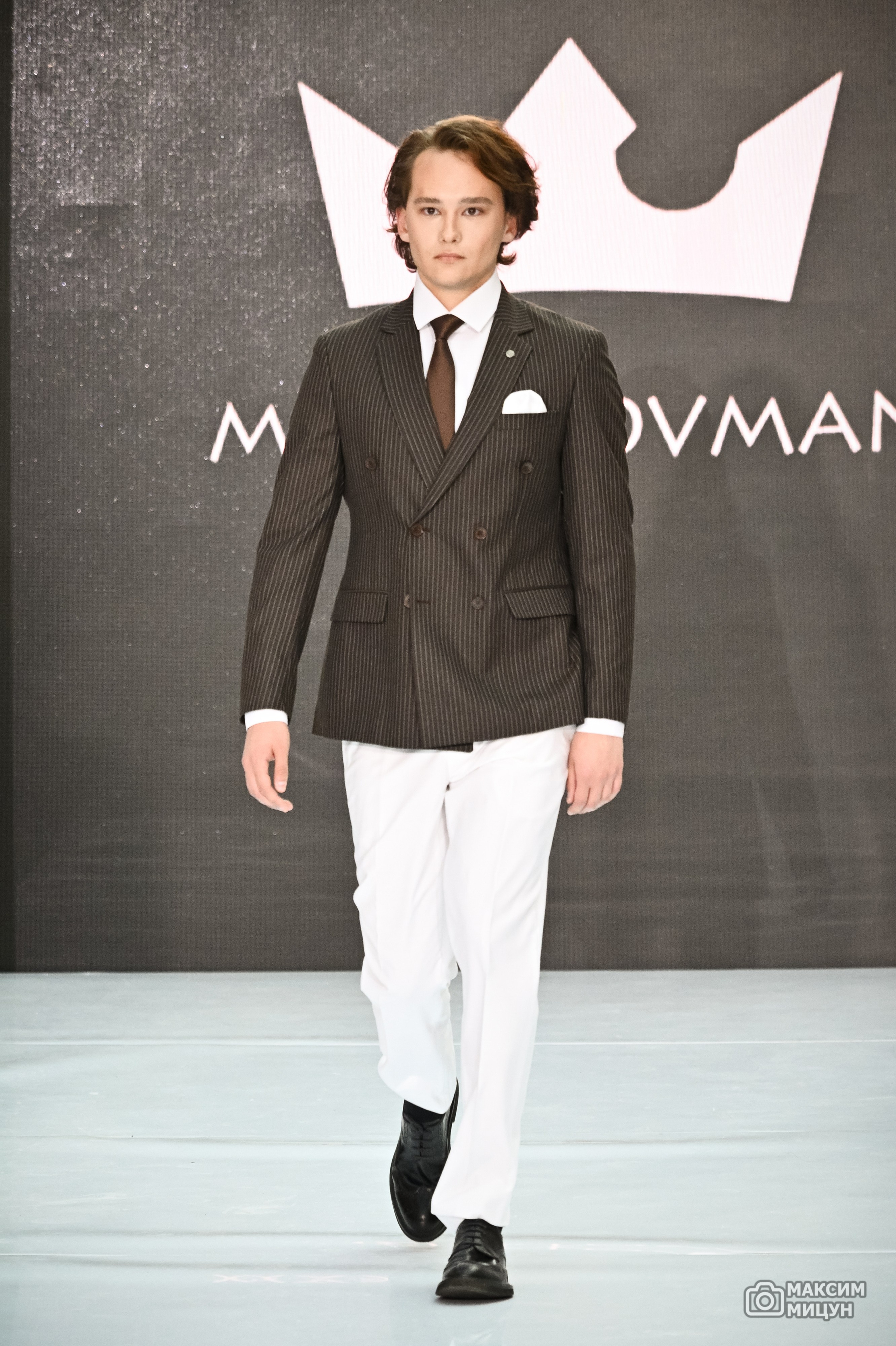 Модные показы. Фотограф Максим Мицун. Портрет, свадьба, репортаж, каталог