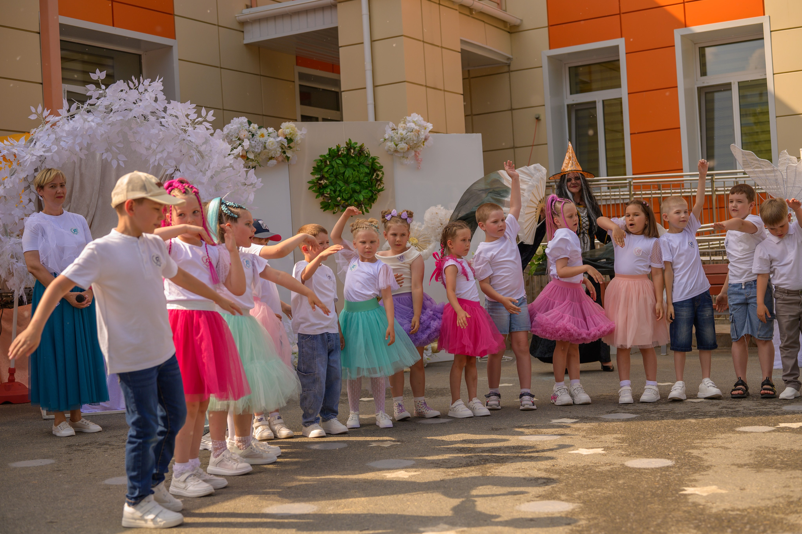 Репортаж выпускного группа «Фантазёры» 3 садик. Фотограф новорожденных, семейный детский в Тюмени Татьяна Морозова