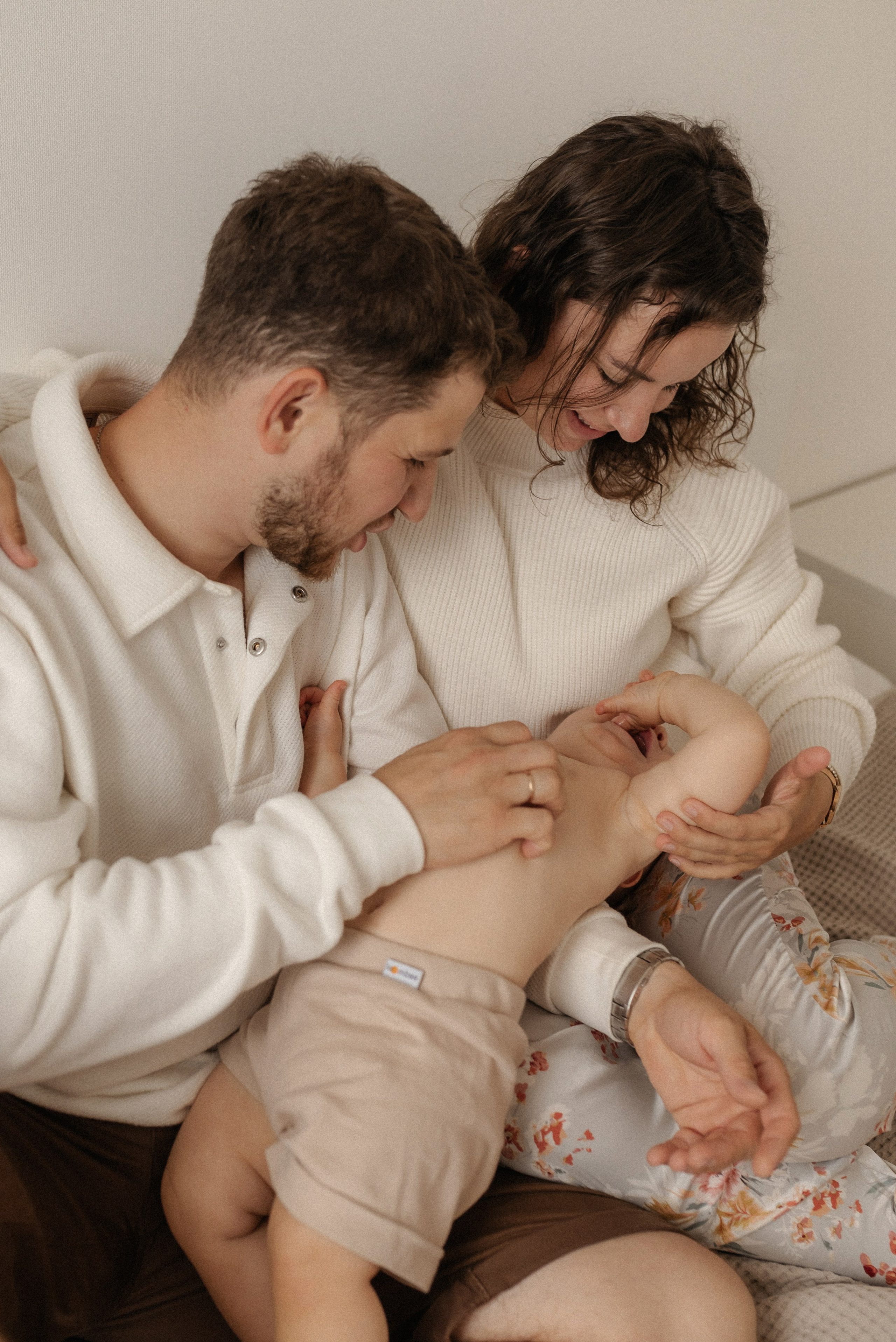 Семейная фотосессия дома с малышом. Семейный и портретный фотограф Нижний Новгород