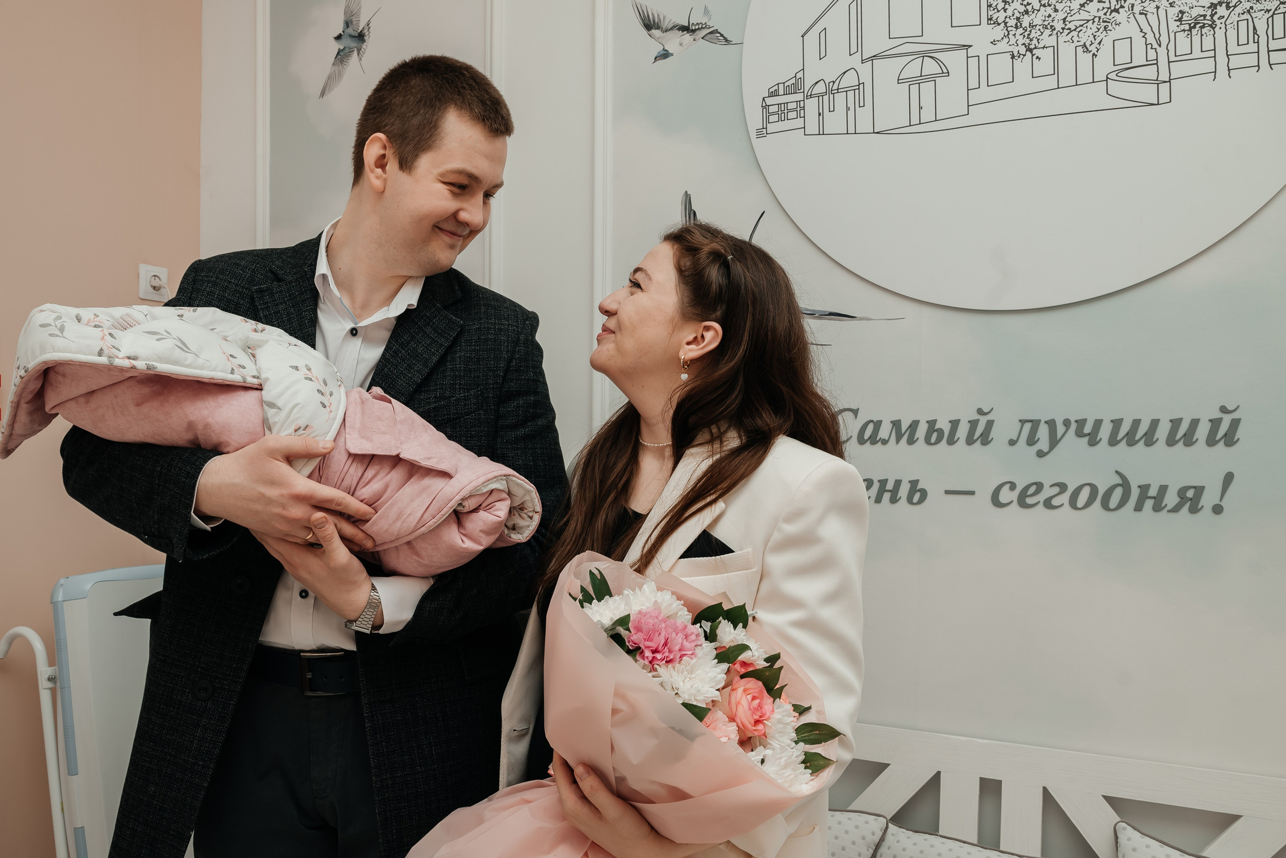 Фотосессия выписки из роддома ЦГБ. Семейный и детский фотограф Кущ Наташа