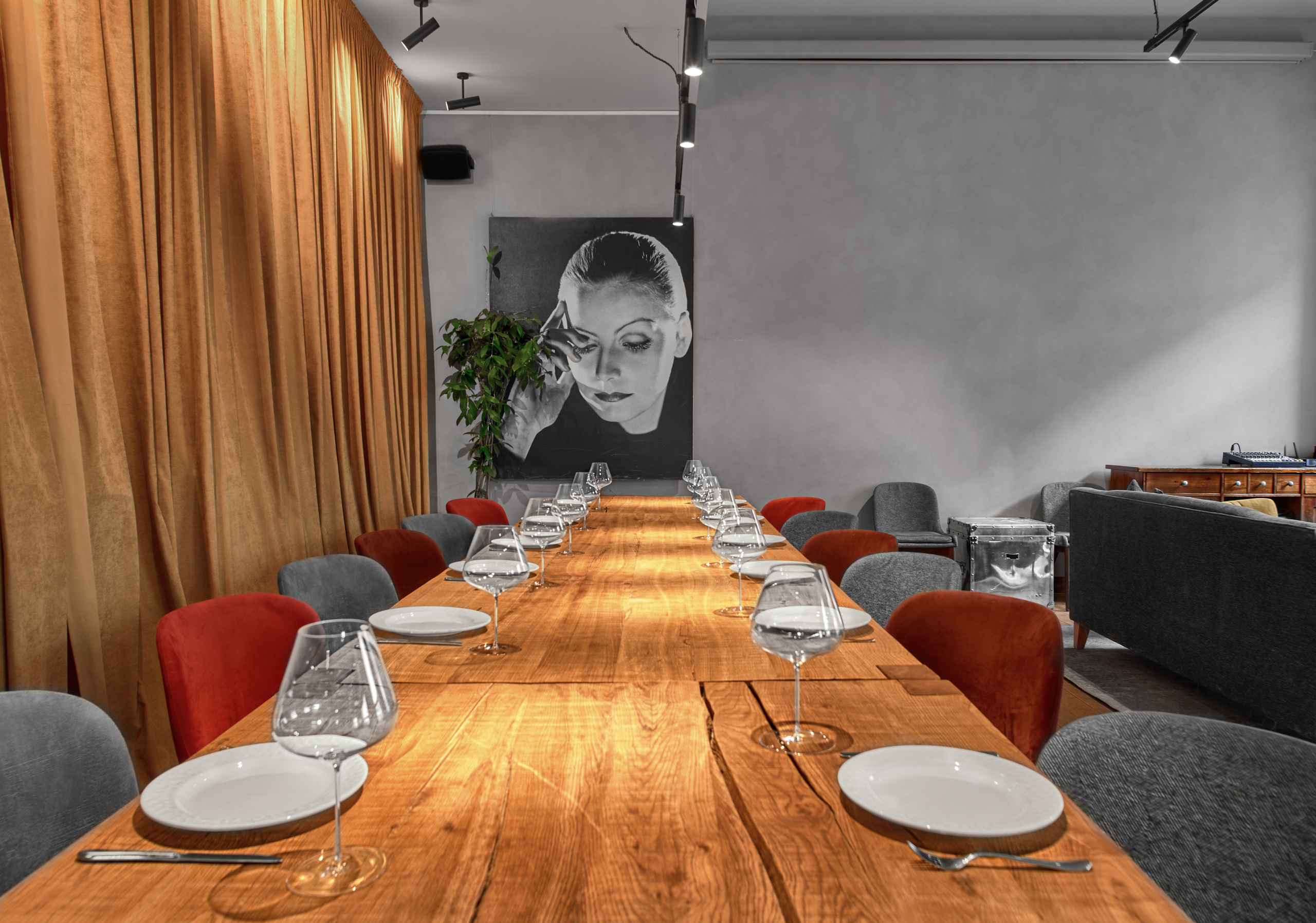 Ресторан Goose Goose. Интерьерный фотограф в Санкт-Петербурге и Москве