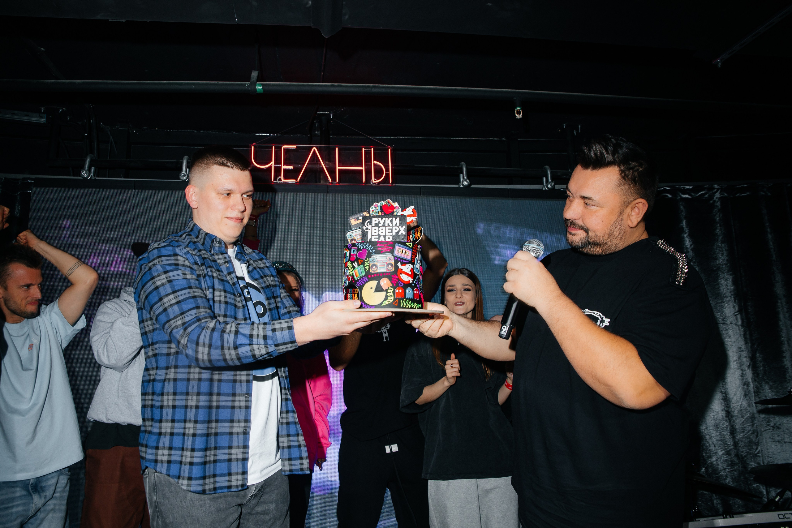 Открытие РукиВверхБар Челны. Фотограф Егор Сухов