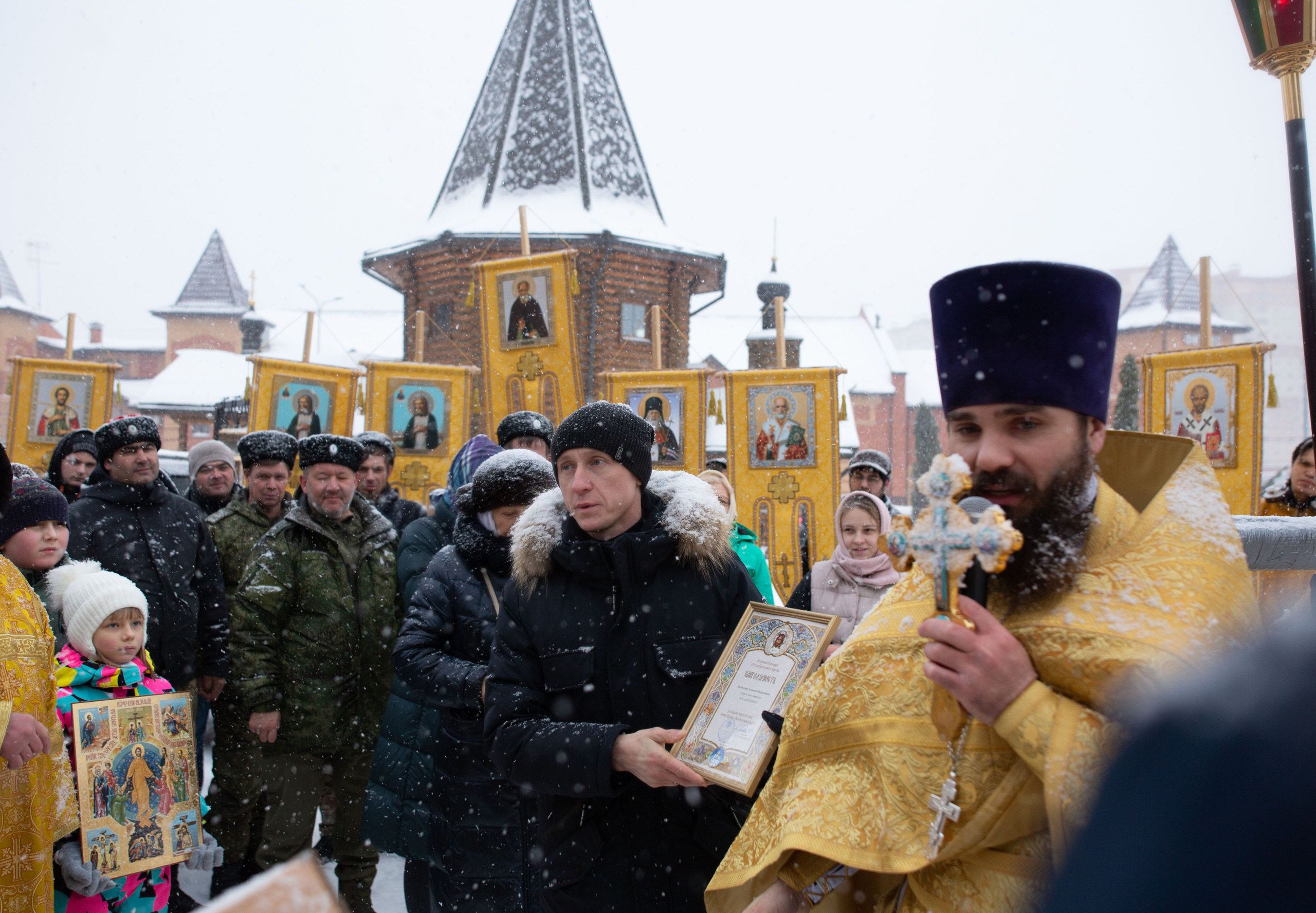 Крестный ход по д. Островцы Раменского городского округа. Семейный и детский фотограф Анна Петракова