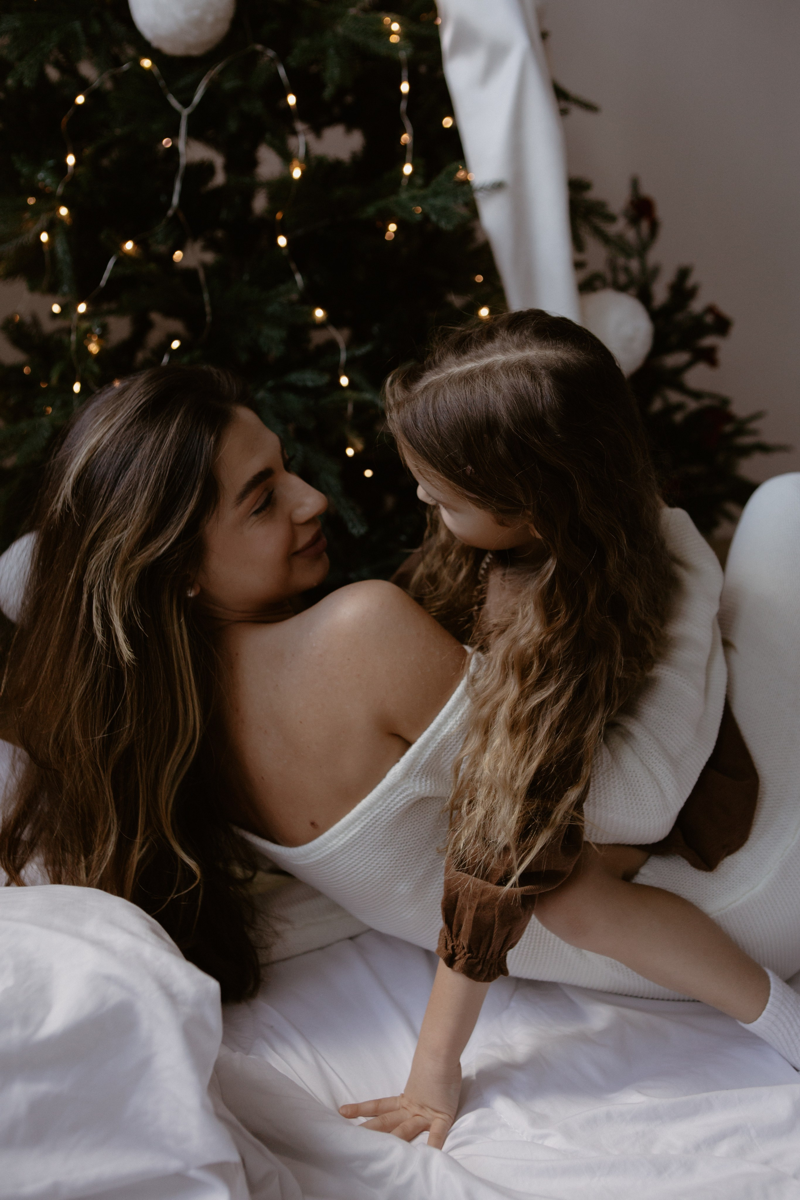 Victoria and Olivia. Photographer Lisbon|Portugal Nadiya Kharytonenko