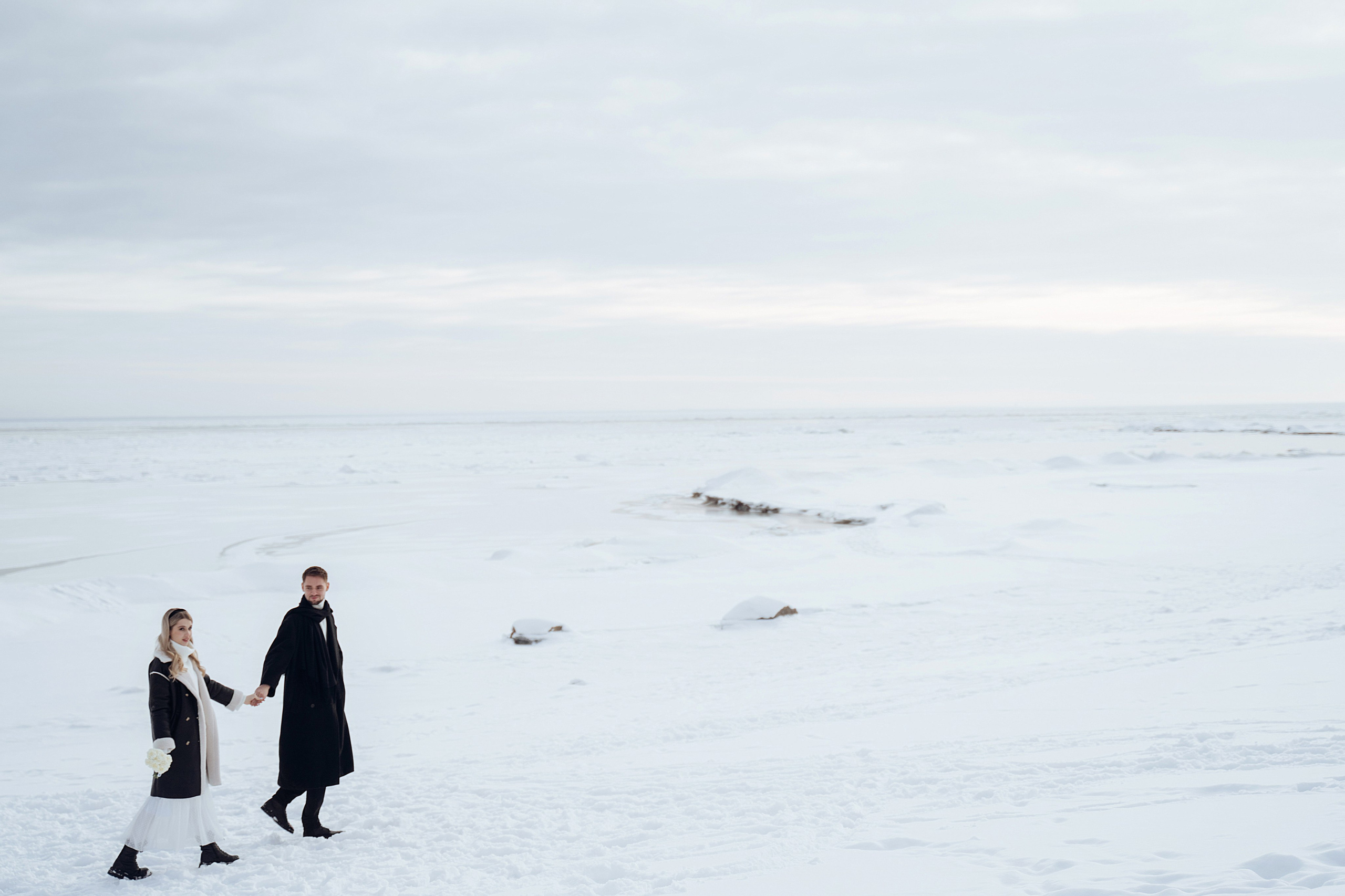 Love Story зимняя прогулка. Свадебный фотограф
