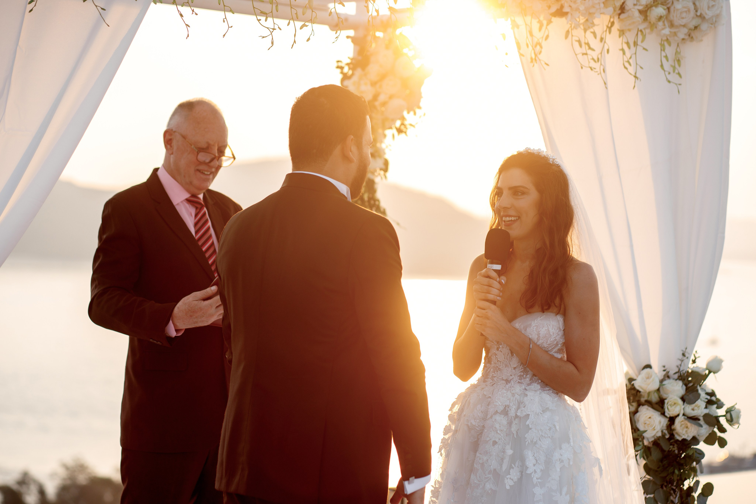 Свадьба с гостями на Пхукете. Фотограф на Пхукете в Таиланде