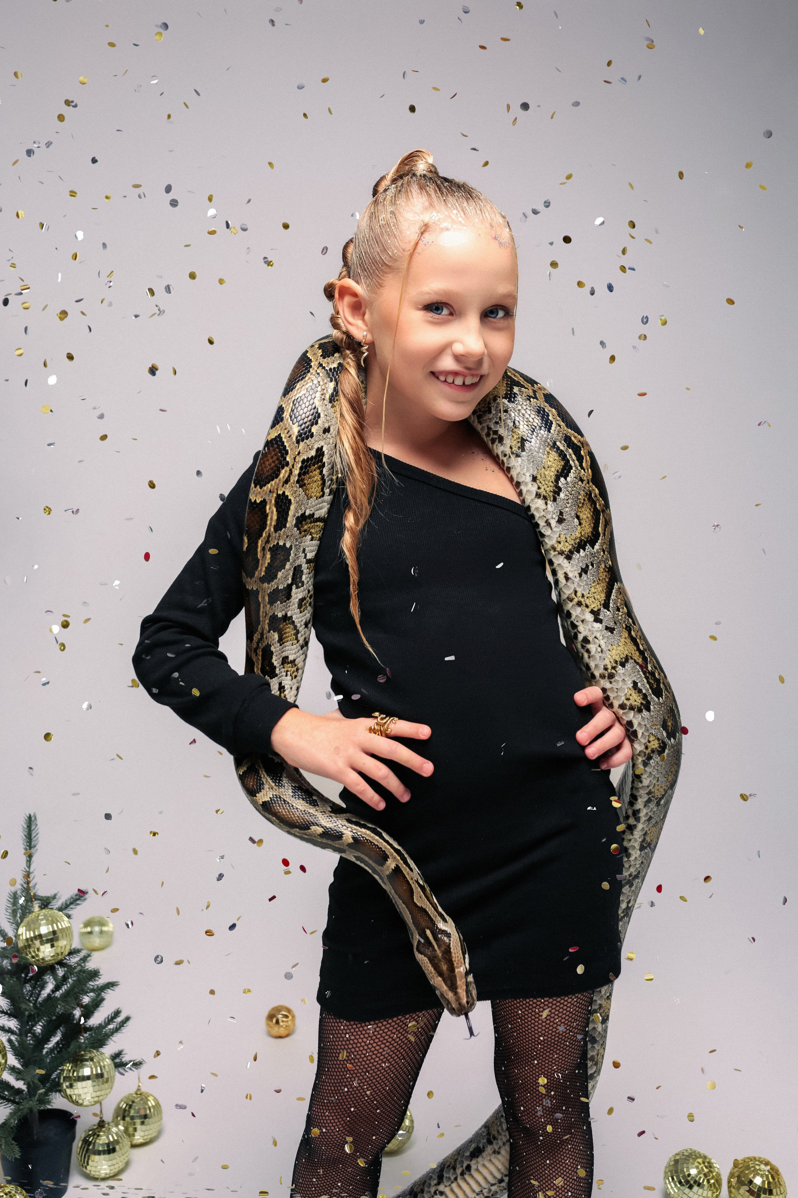 Новогодняя фотосессия со Змеем. Семейный и детский фотограф в Краснодаре Анна Трашкова