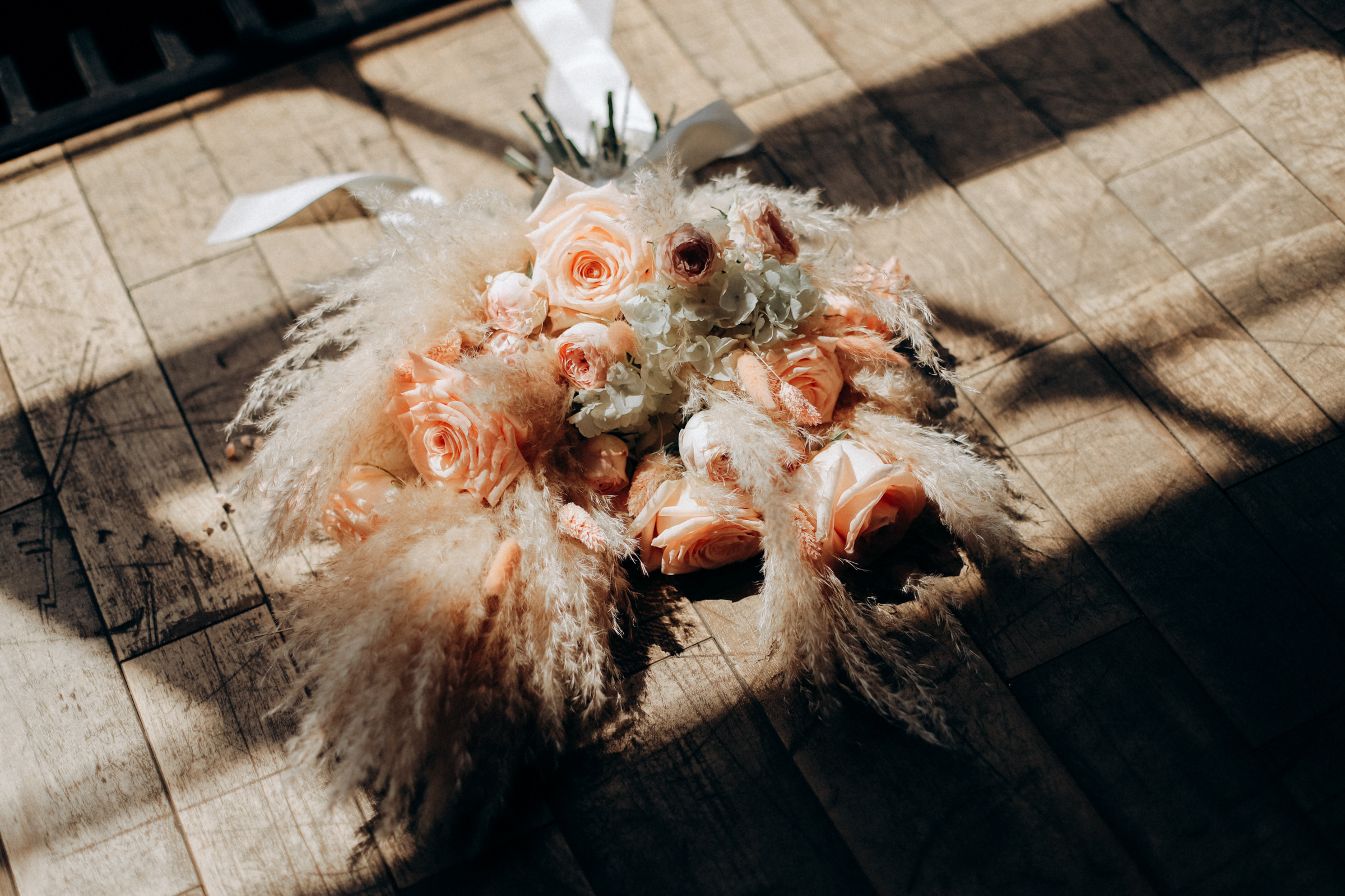 Свадебная фотосессия в ресторане "Черная утка". Фотограф Белгород