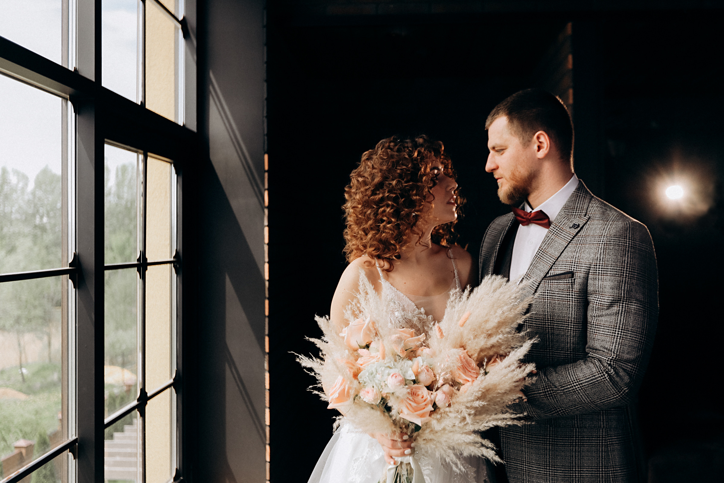 Свадебная фотосессия в ресторане "Черная утка". Фотограф Белгород