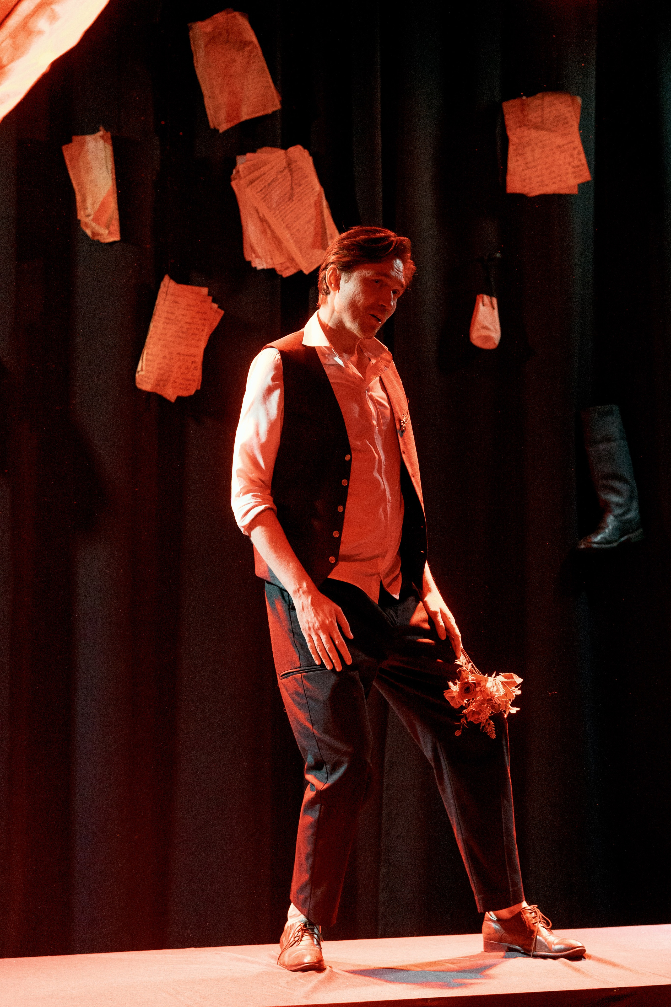 Спектакль «Женитьба». Репортажный и портретный фотограф Андрей Гаровский