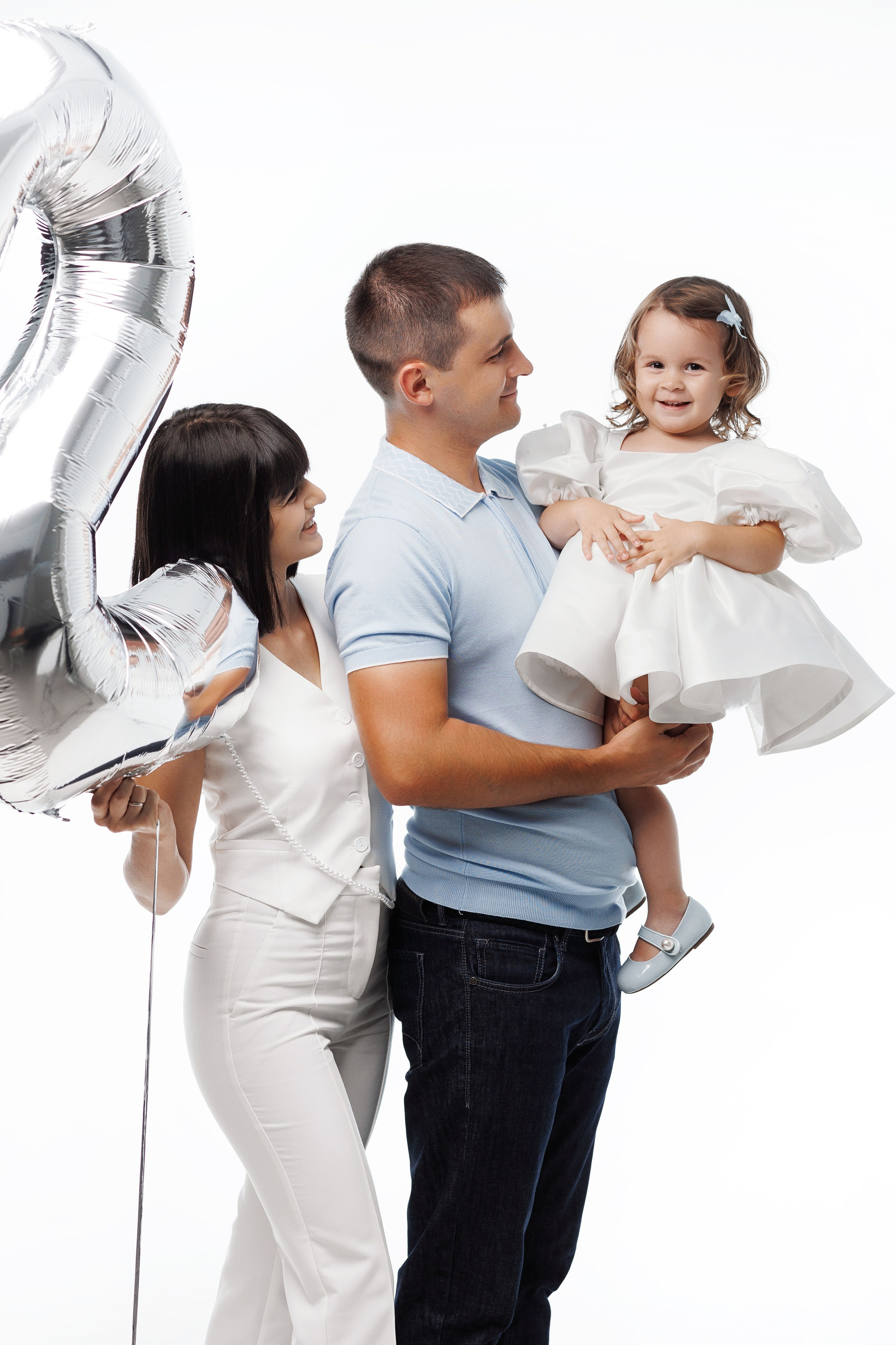 Семейная фотосессия в студии. Свадебный и семейный фотограф в Сочи Денис Вялов