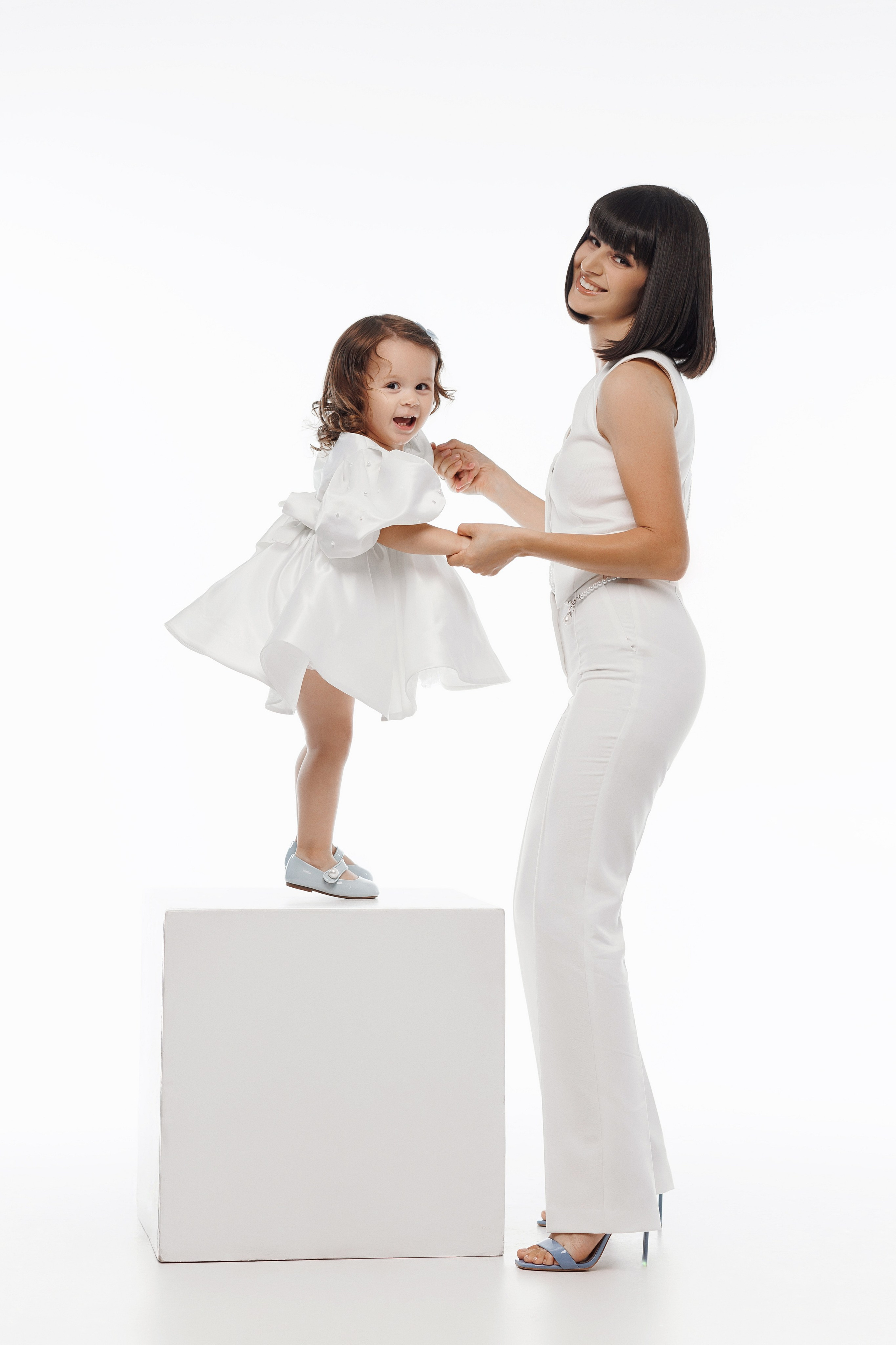 Семейная фотосессия в студии. Свадебный и семейный фотограф в Сочи Денис Вялов