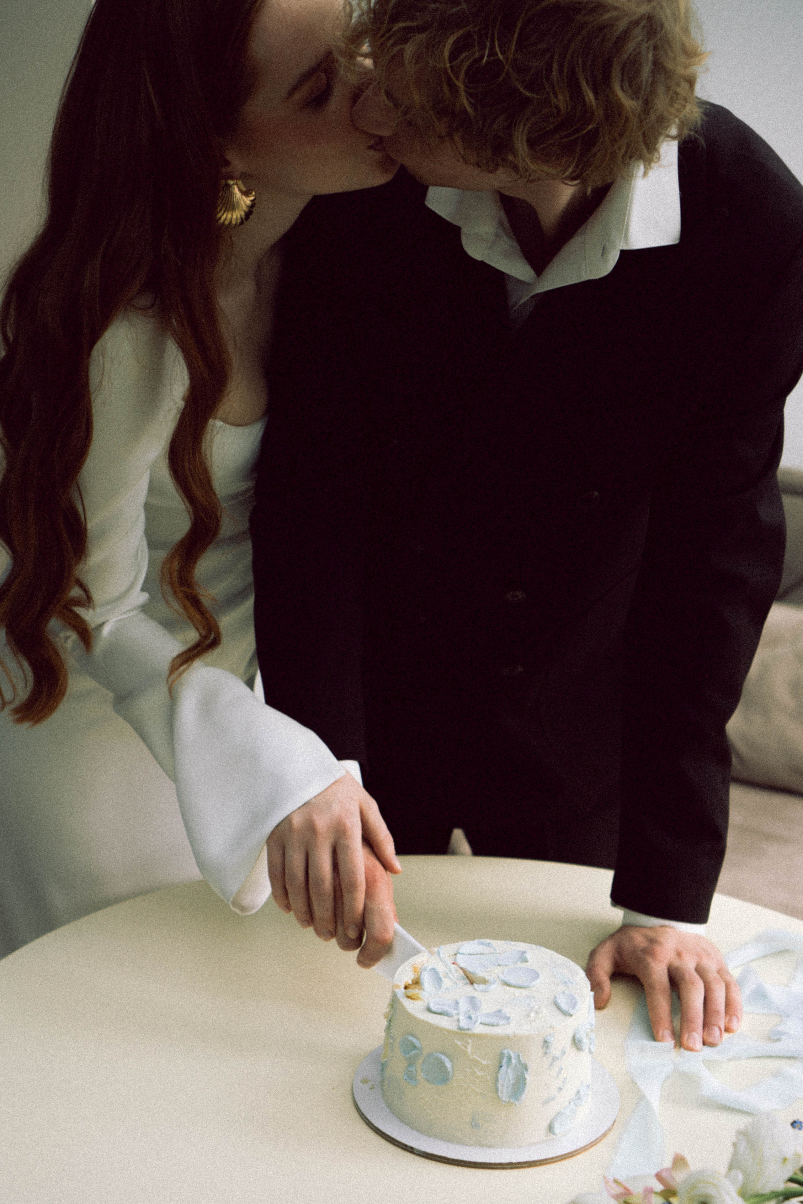 СВАДЕБНАЯ СЬЕМКА В ОТЕЛЕ. СБОРЫ ЖЕНИХА И НЕВЕСТЫ И ТАКЖЕ ТОР И ПОДГОТОВКА К ПРОГУЛКЕ. Профессиональный фотограф, Санкт-Петербург — Виктория Богомолова