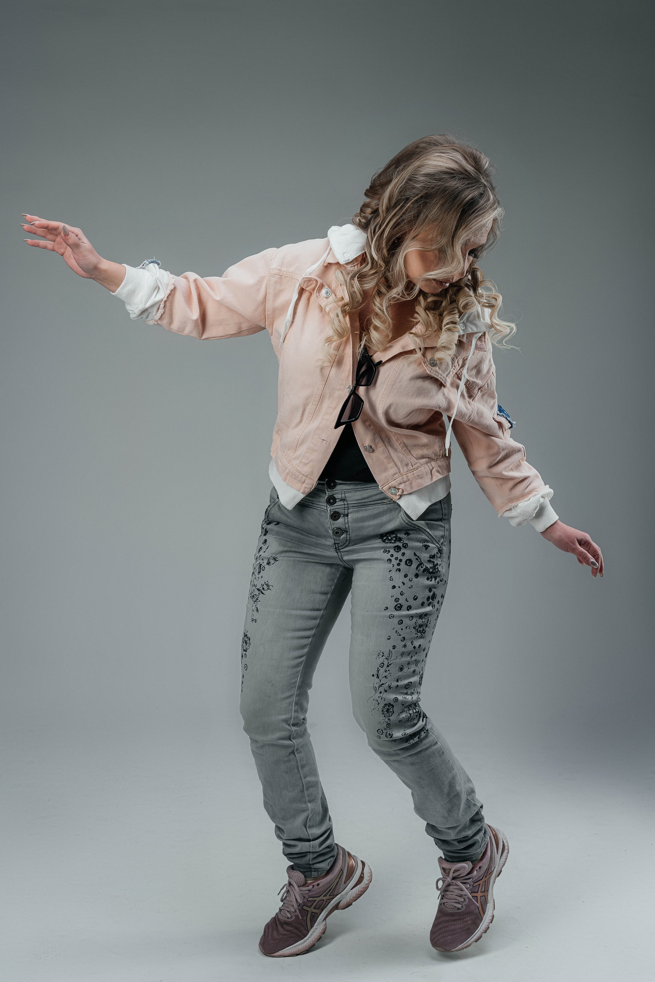 Студийный минимализм. Виктория Алпеева — фотограф по любви