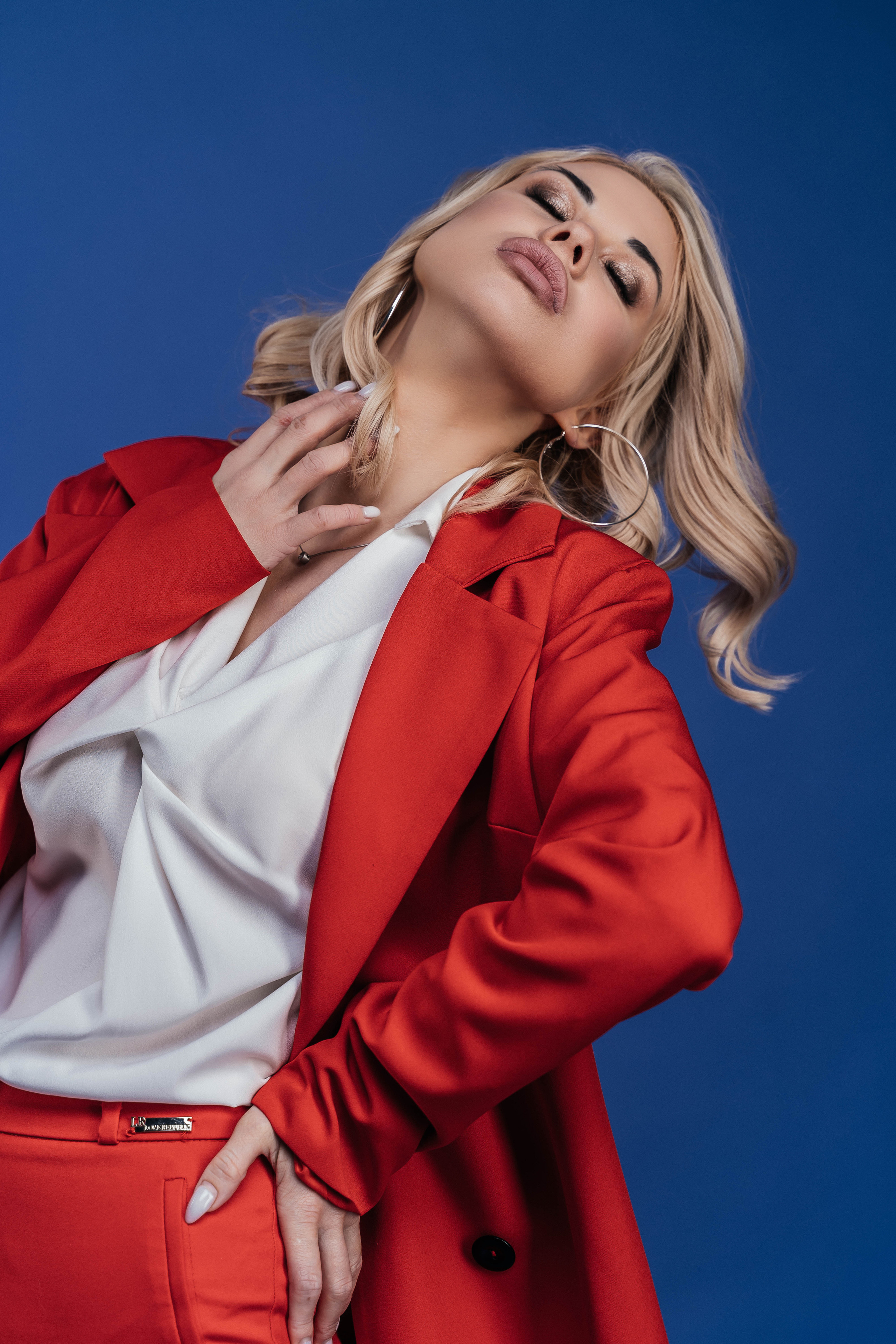 Студийный минимализм. Виктория Алпеева — фотограф по любви