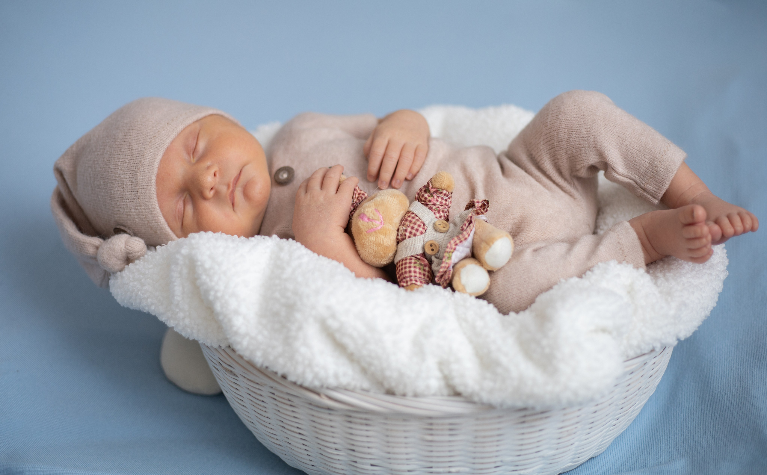 Новорожденные. Фотограф новорожденных в Екатеринбурге