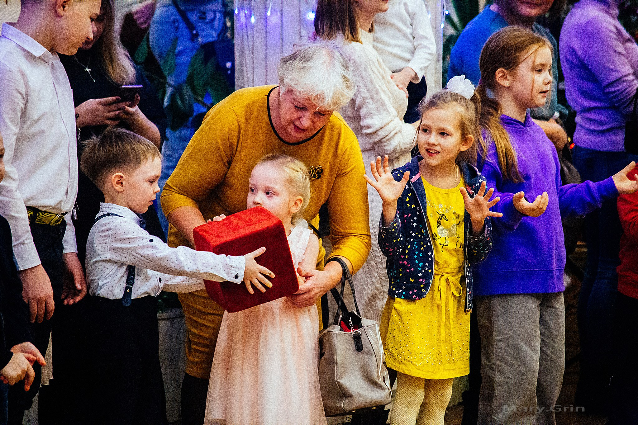 Ёлка в кукольном театре. Детский и семейный фотограф, фотограф мероприятий Нижний Новгород