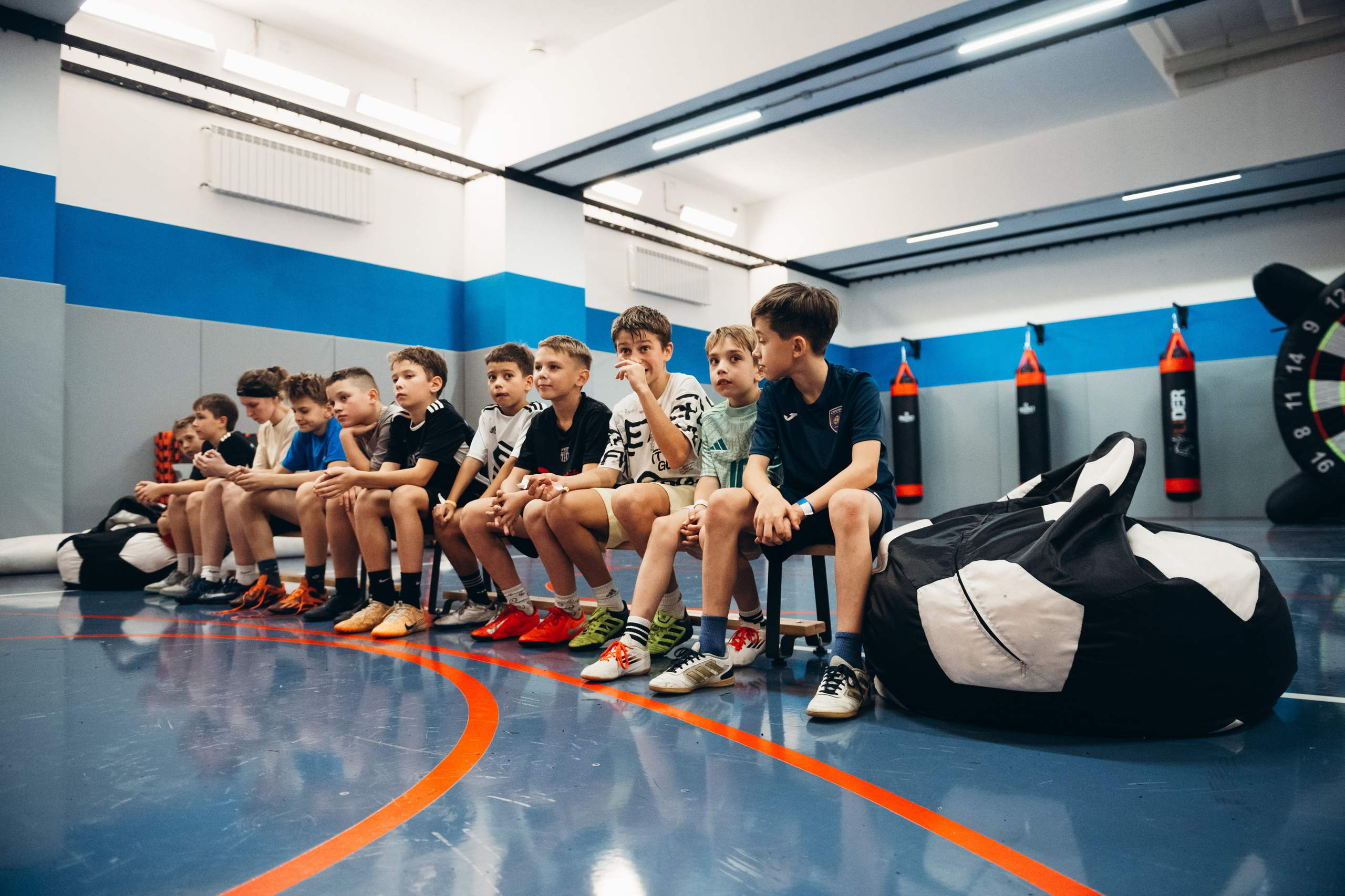 Турнир по футбольному фристайлу, панне и теннисболу