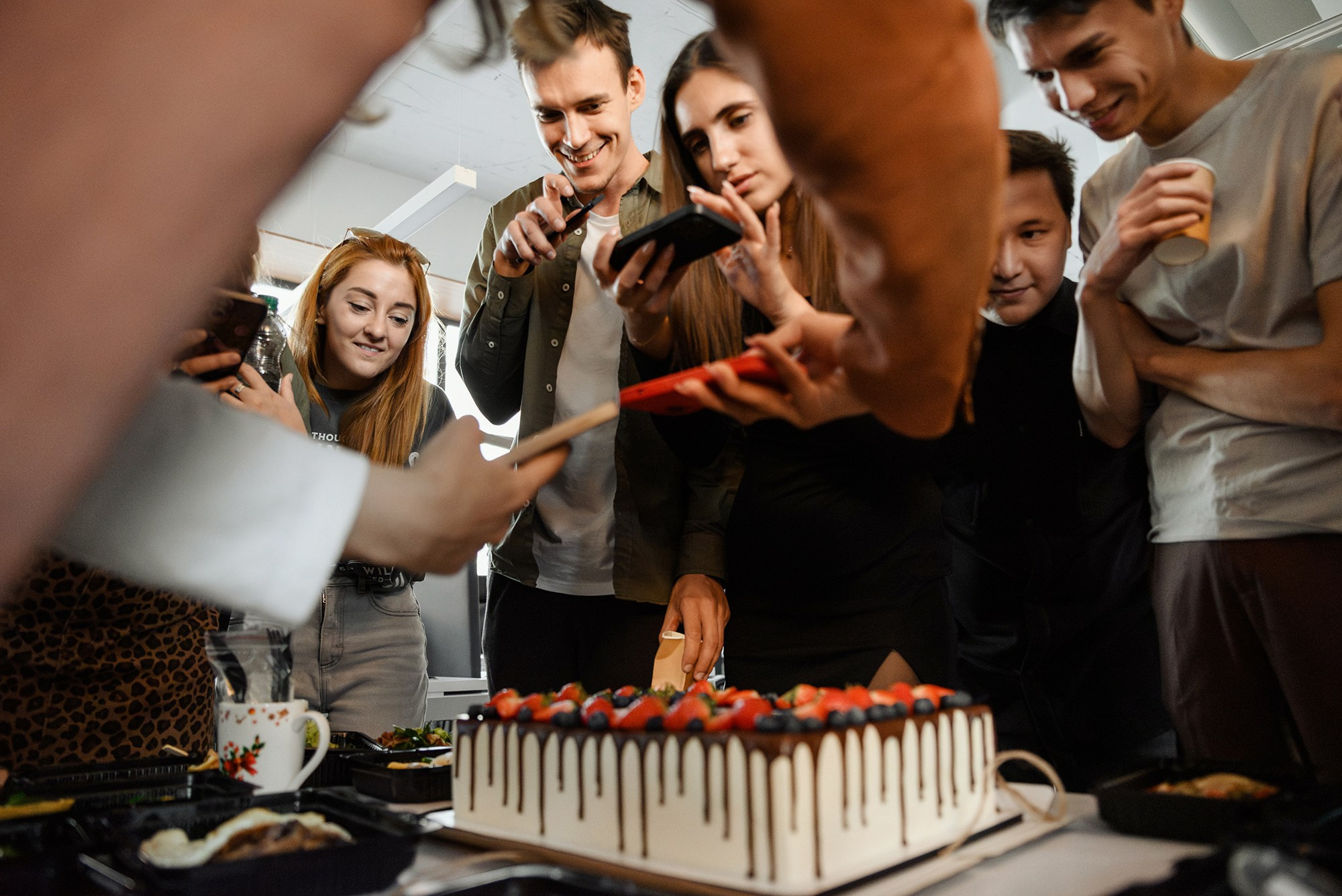 Репортажная сьёмка для R1.Lab Открытие нового офиса!. Константин Солодянкин — свадебный и репортажный фотограф в Екатеринбурге и Верхней Пышме