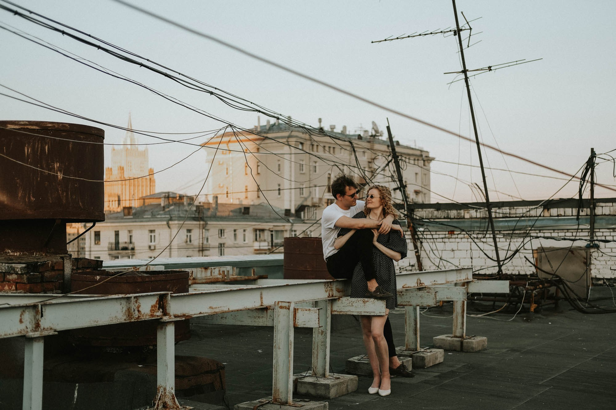 «полезли на крышу?» — «давай!». Свадебный фотограф Александра Тюлякова