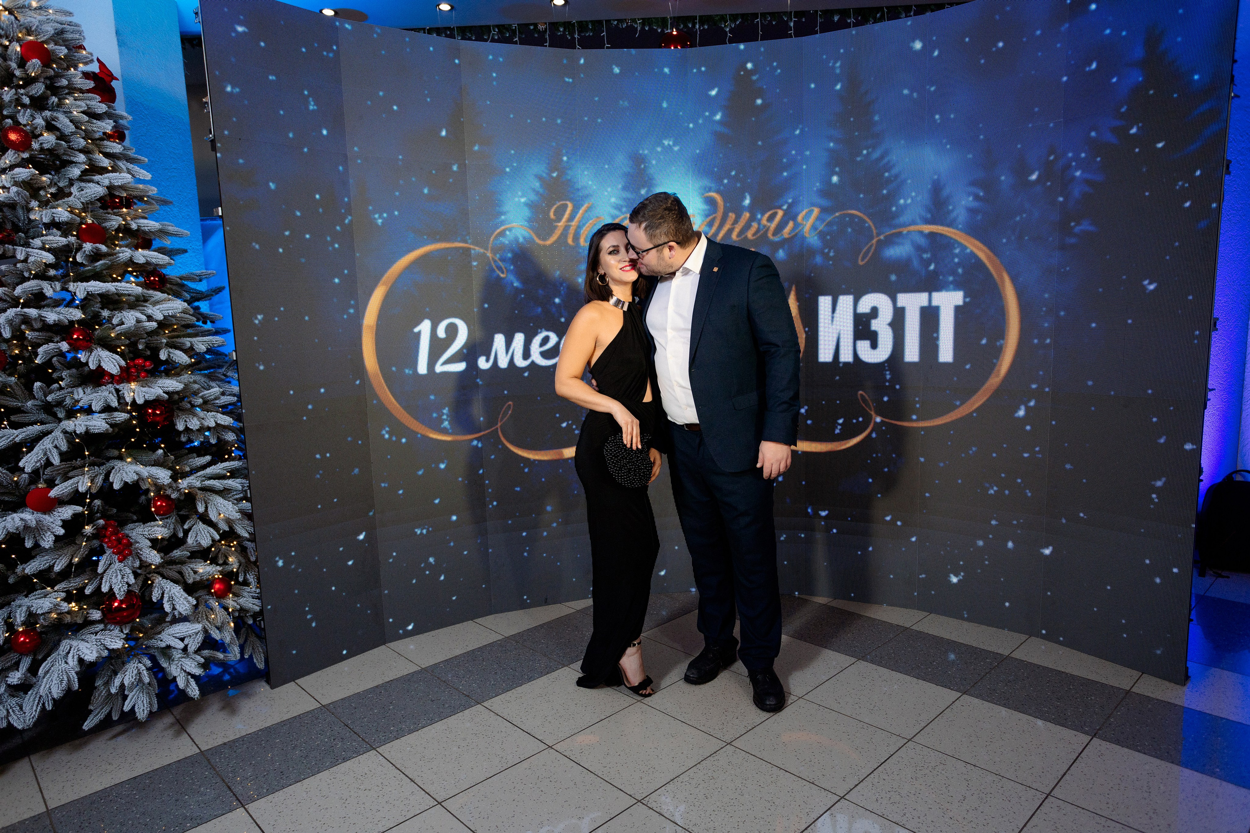 РЕПОРТАЖ: НОВЫЙ ГОД В ДК МЕТАЛЛУРГ. Профессиональный фотограф в Ижевске Леша Петров