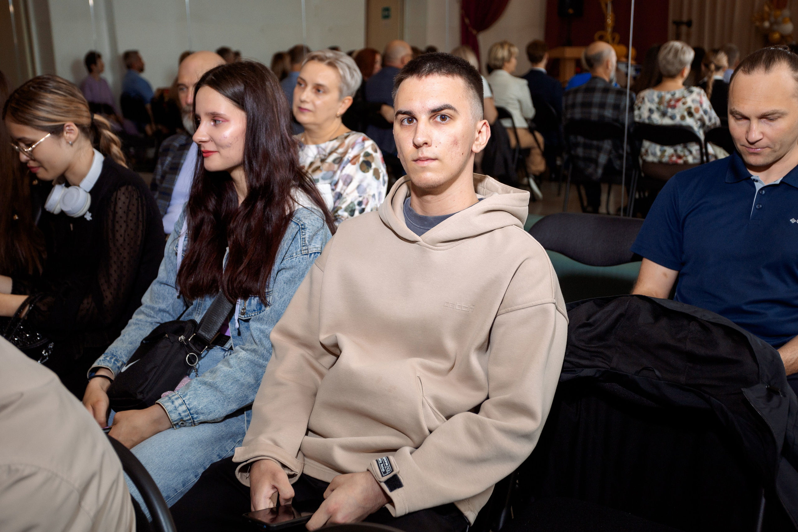 ВРУЧЕНИЕ АТТЕСТАТОВ: Пример. Все фото. Профессиональный фотограф в Ижевске Леша Петров