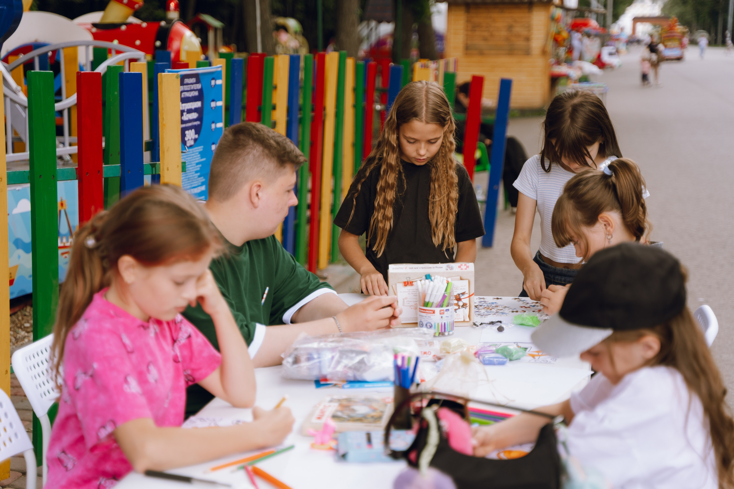 Площадка фестиваля «Мампус и его друзья» в Лесопарке 2025. Фотограф Надежда Погребняк | Рязань | Москва
