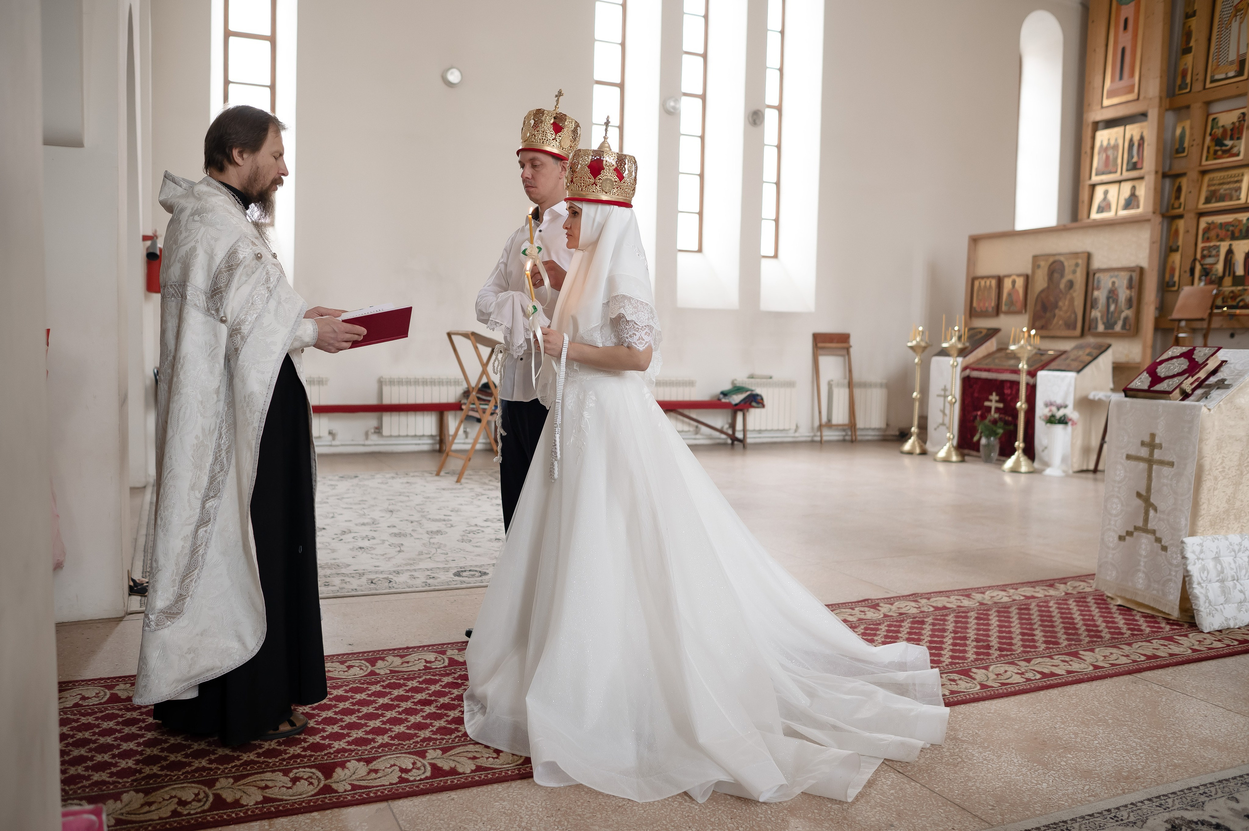 Александр & Юлия (Санкт-Петербург, Троицкий храм). Семейный и свадебный фотограф в Санкт-Петербурге Серафима Смирнова