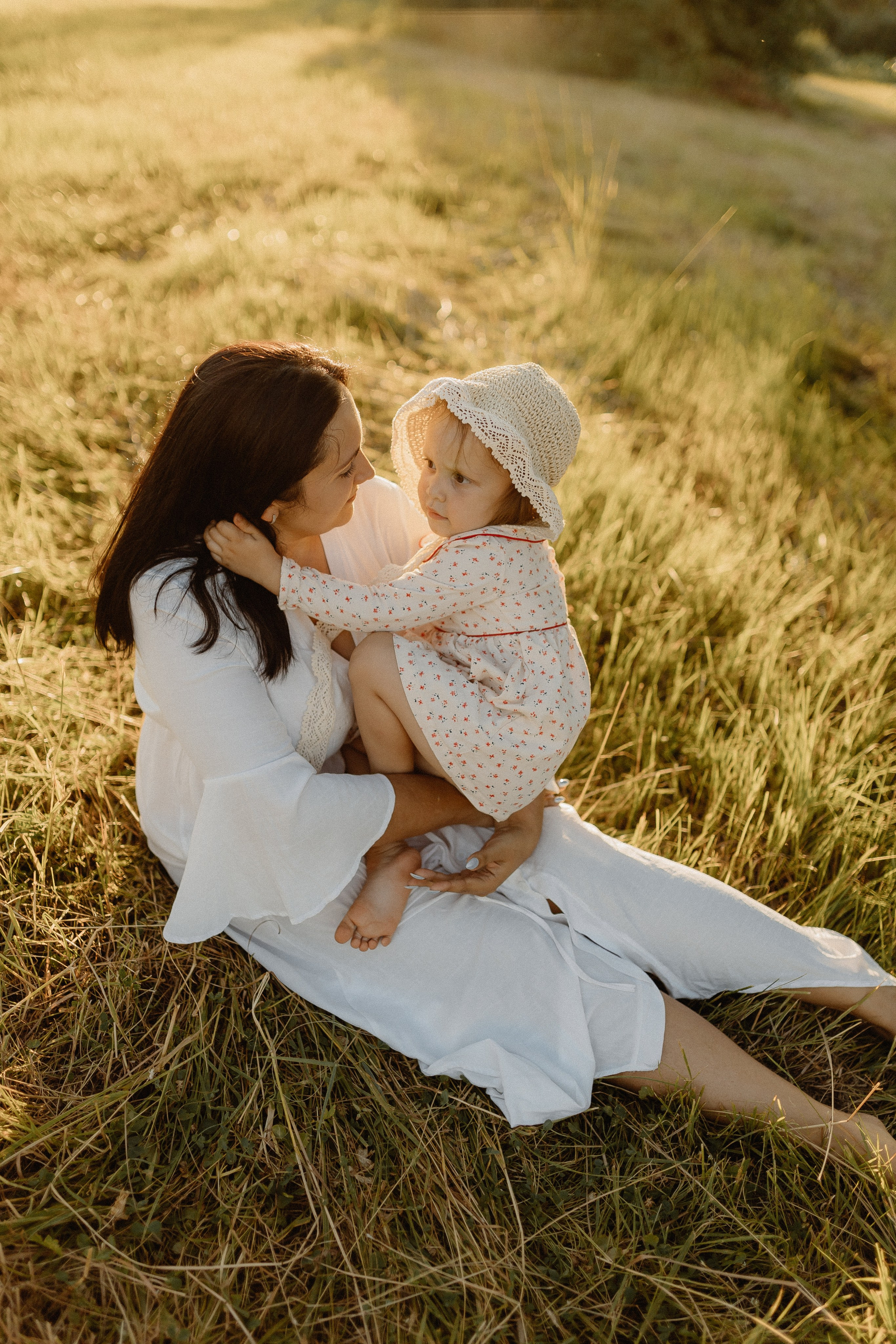 Семейная фотосессия с усатым любимцем. Главная
