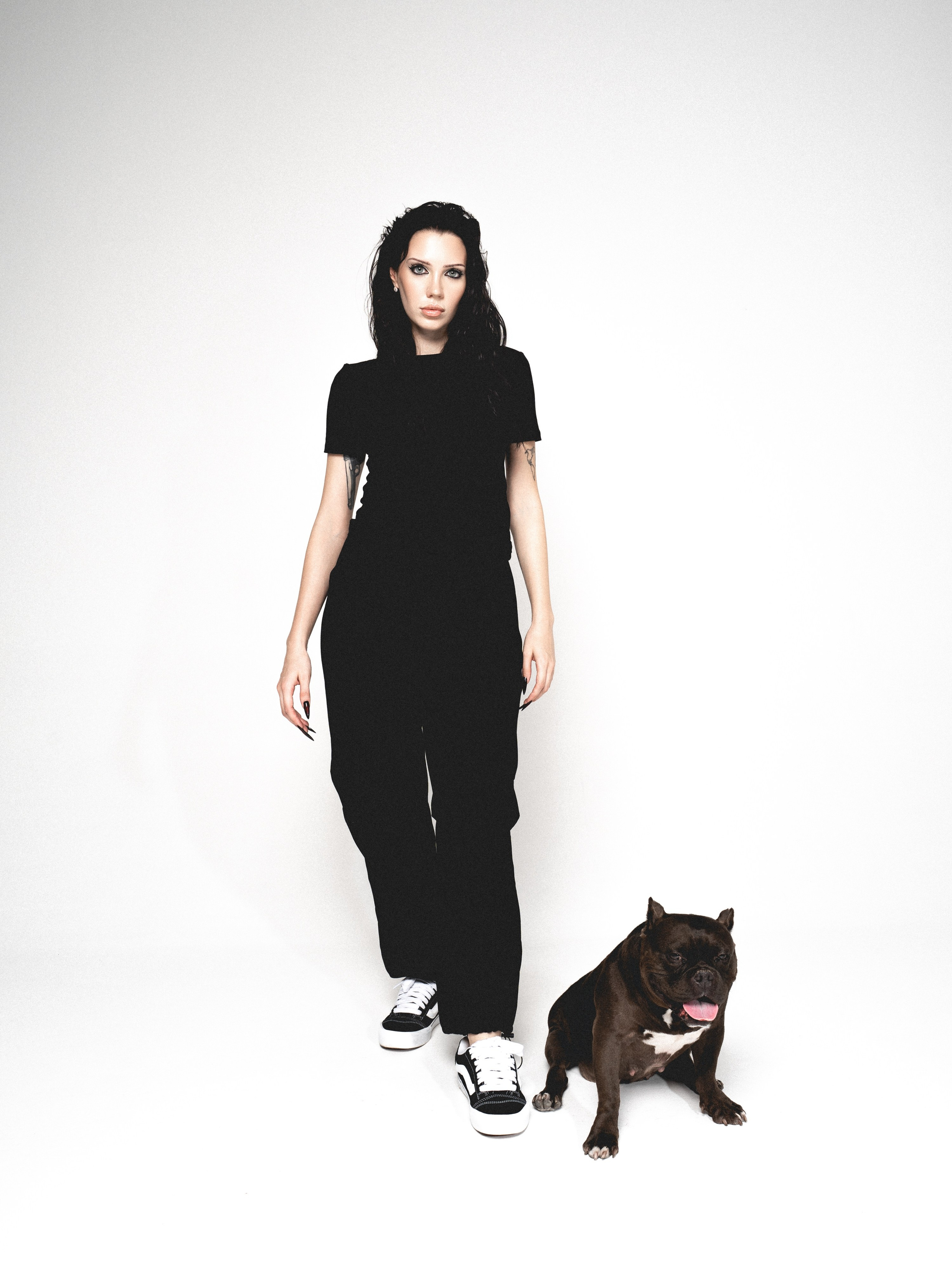 С собакой в студии. Иван Упоров — фотограф, рилсмейкер чебоксары