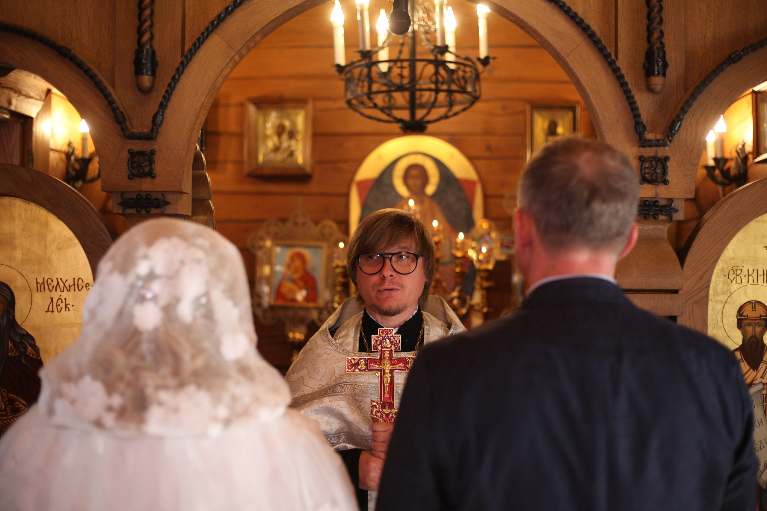 Таинства крещения и венчания. Свадебный и семейный фотограф и видеограф Александр в Москве и Московской Области