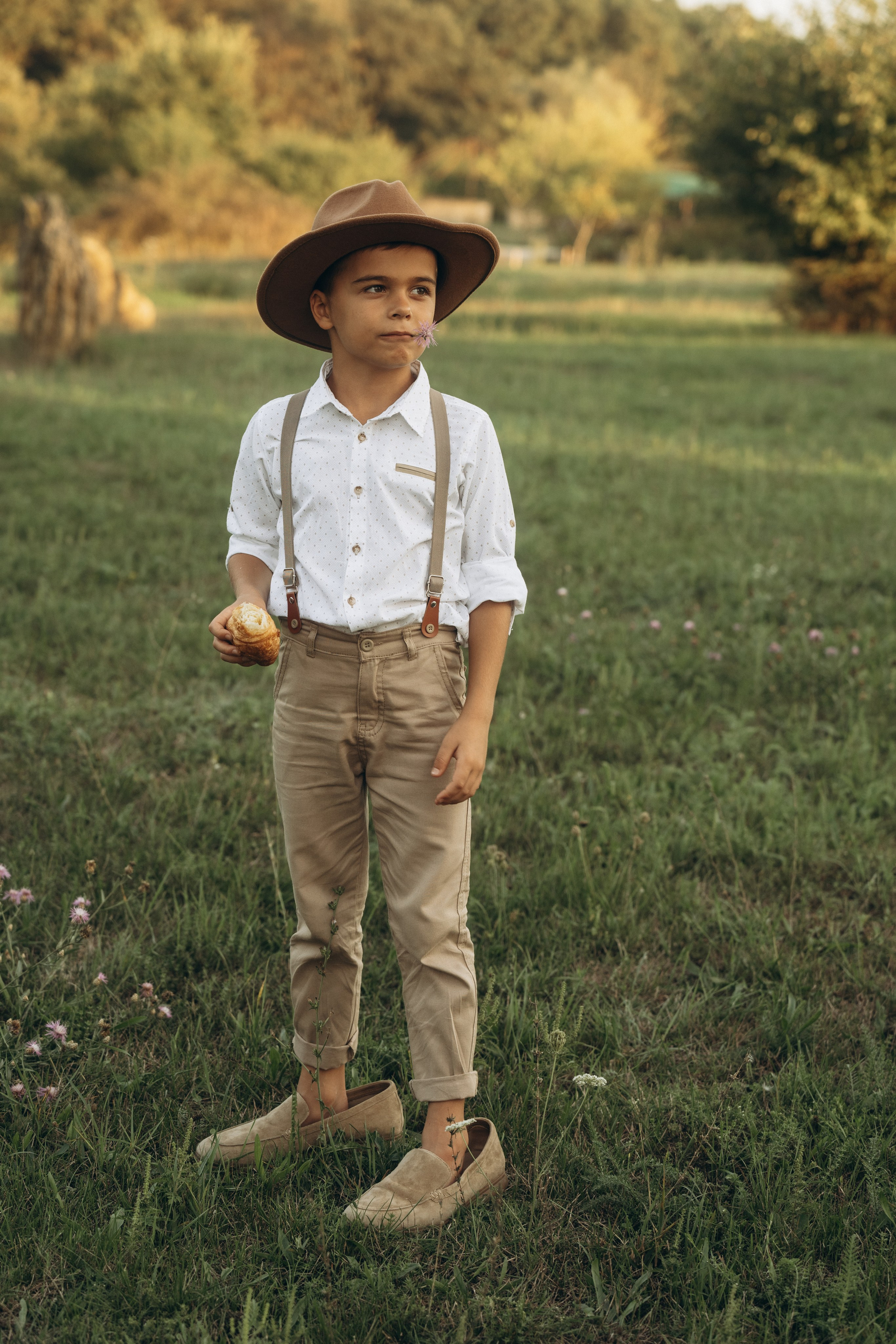 Динамичные кадры играющих детей на пляже Анапы