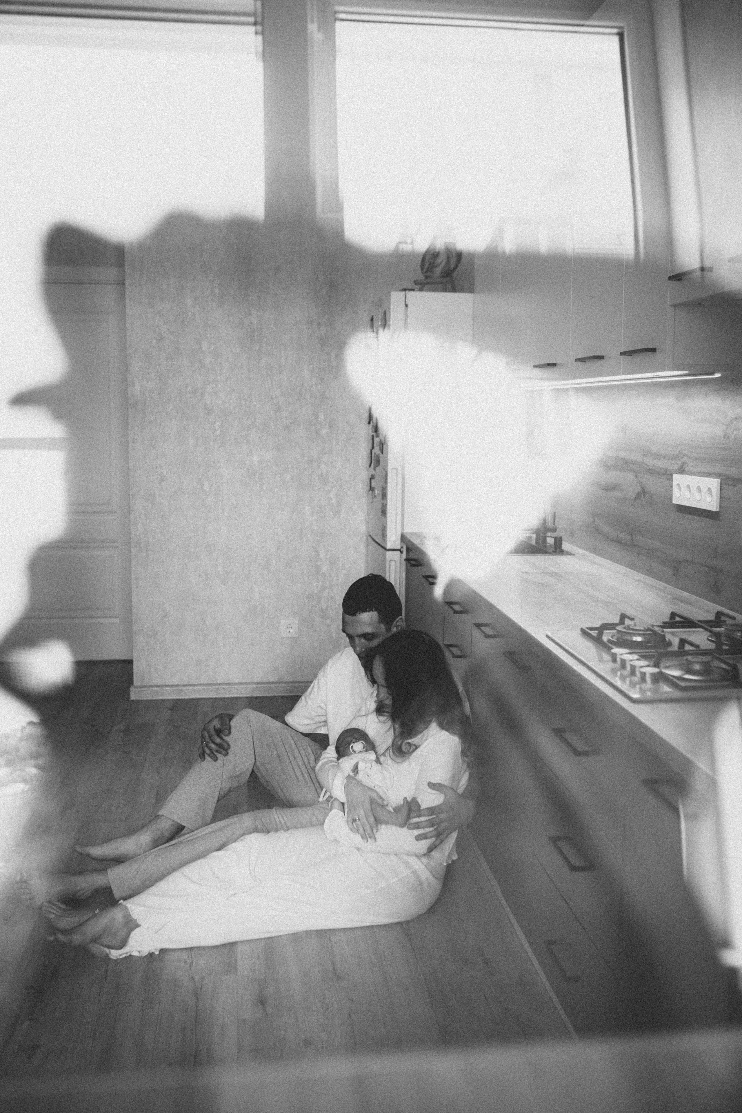 Ира, Дима, Кирюша, бабушка и Тайсон. Семейный фотограф и фотограф на роды в Ростове-на-Дону Мухина Виктория