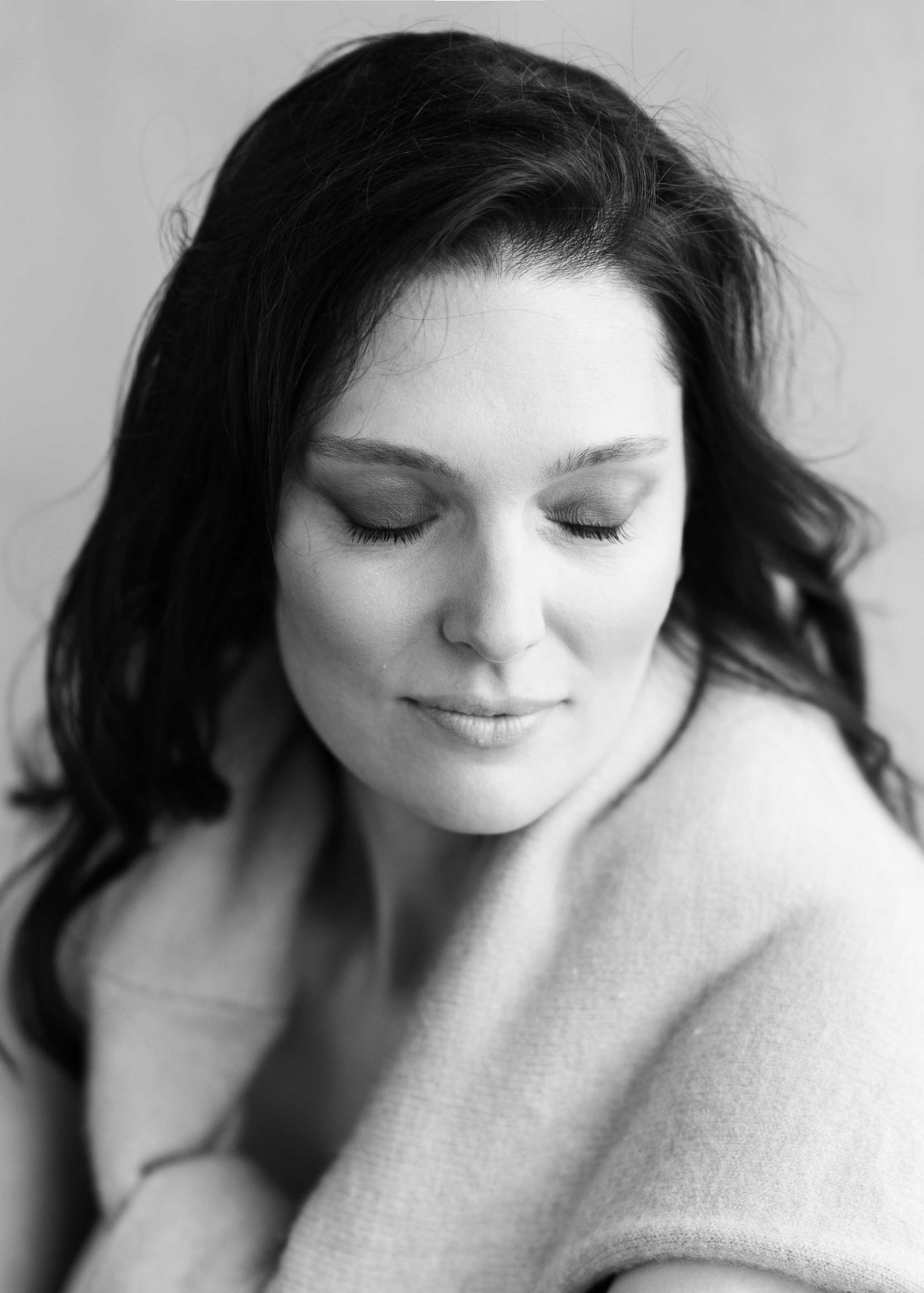 Женский портрет 35+. Женский портретный фотограф 35+ Воронеж. Добро пожаловать в магию ЧБ портрета