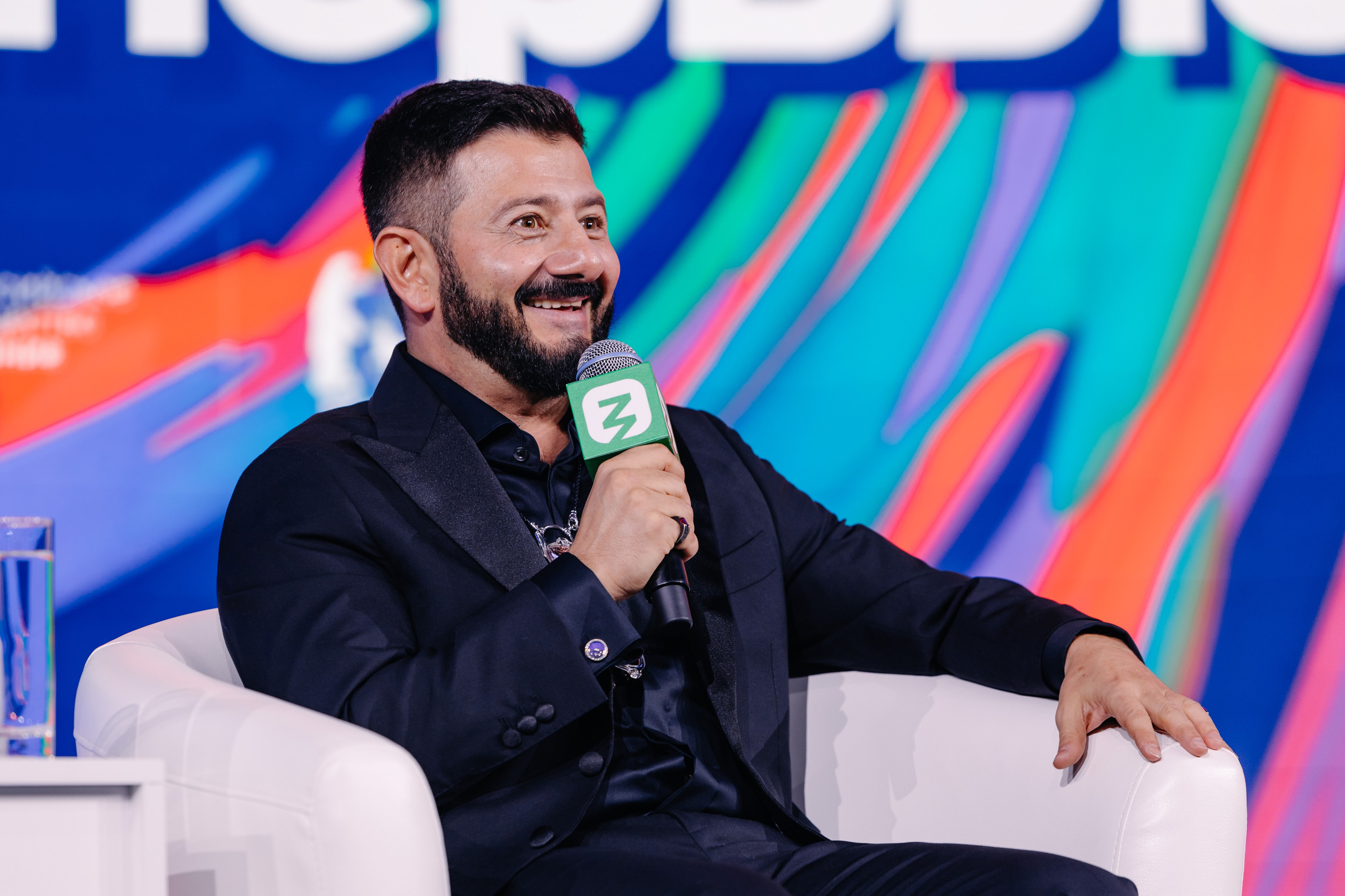 Всемирный фестиваль молодёжи 2024 в России. Репортажный фотограф в Москве, Сочи и Санкт-Петербурге