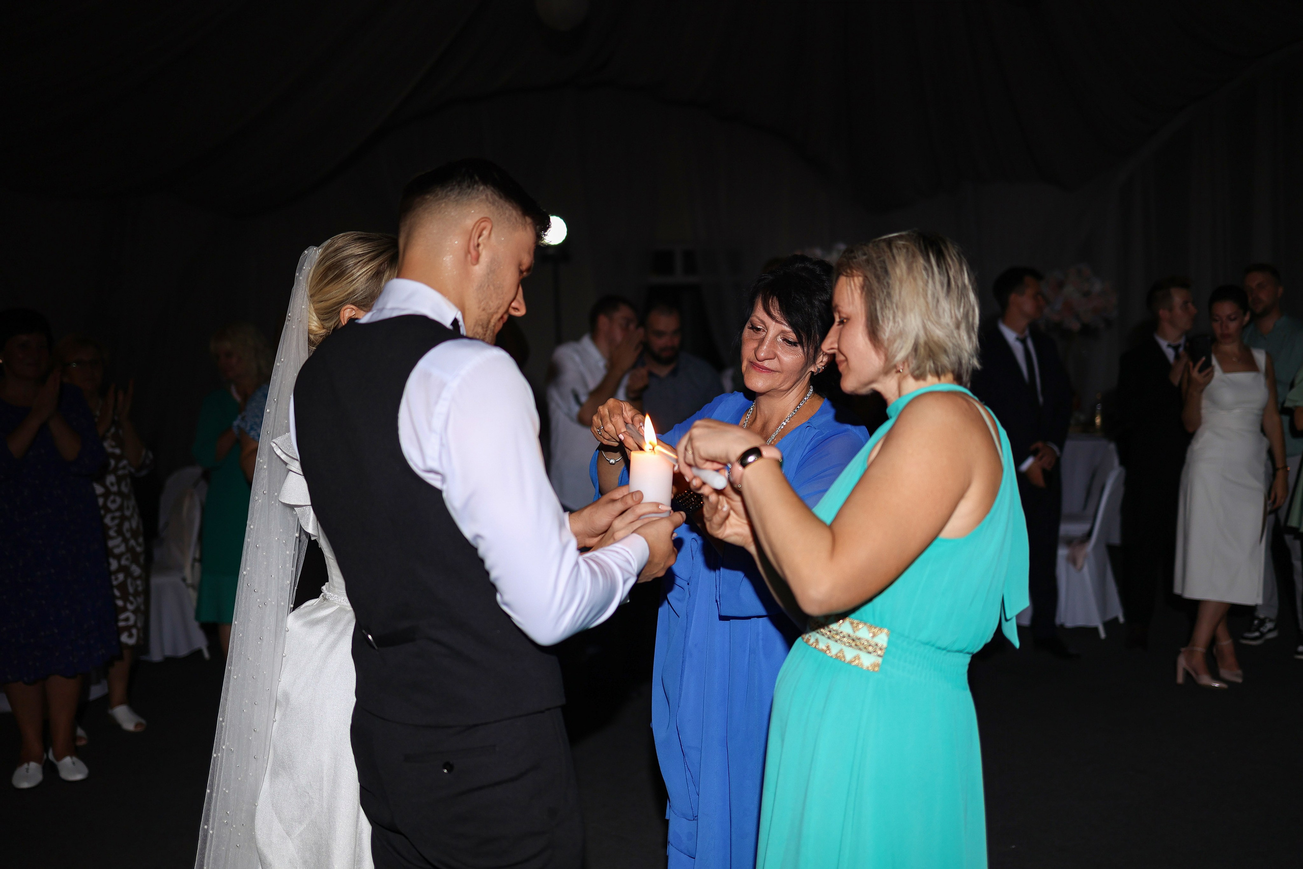 Ярик и Полина. Свадебные фотограф и видеограф в Минске Голдосовы Марина и Вадим