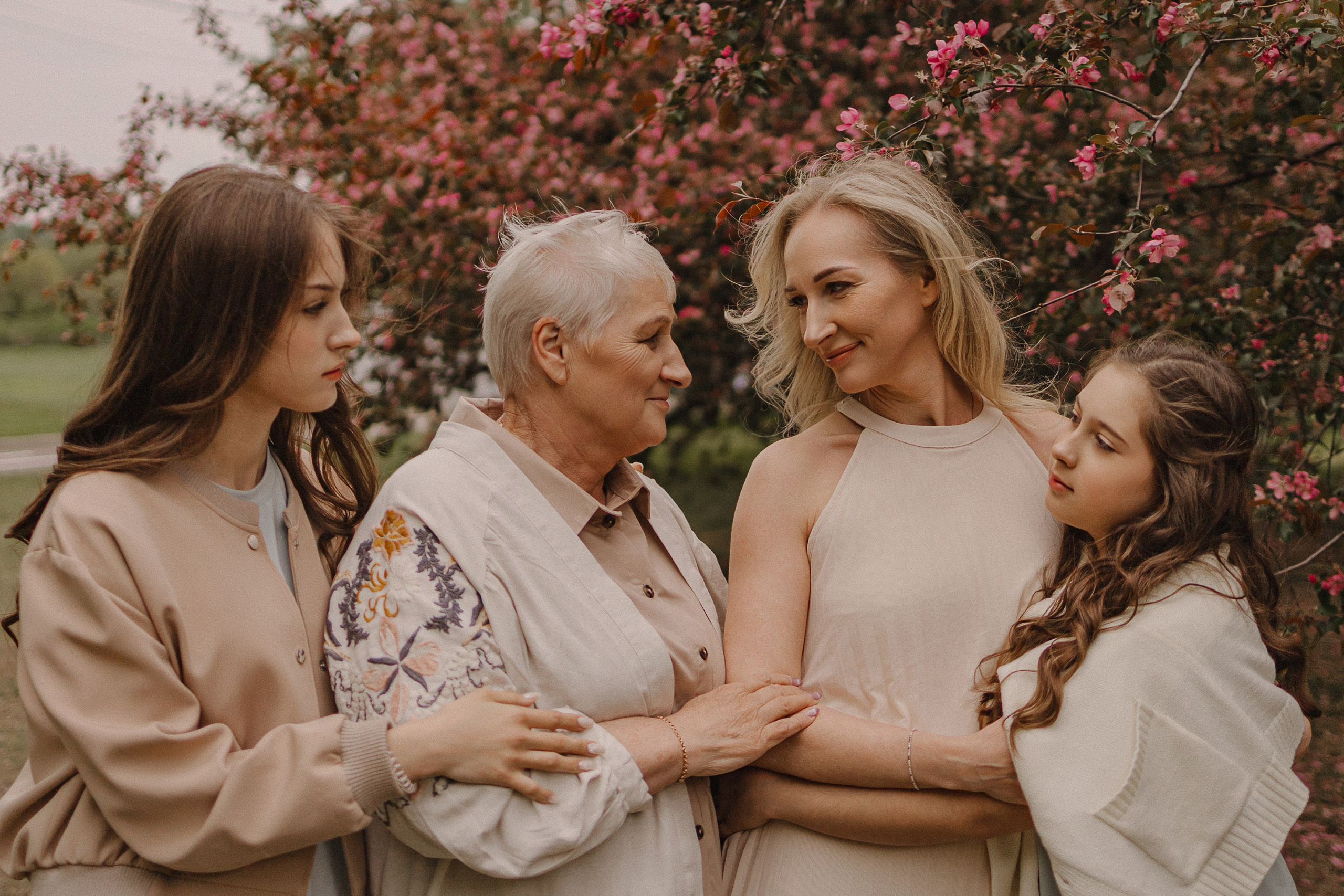 Наталья с мамой и дочками. Женский, семейный и детский фотограф Москва Черешнева Злата