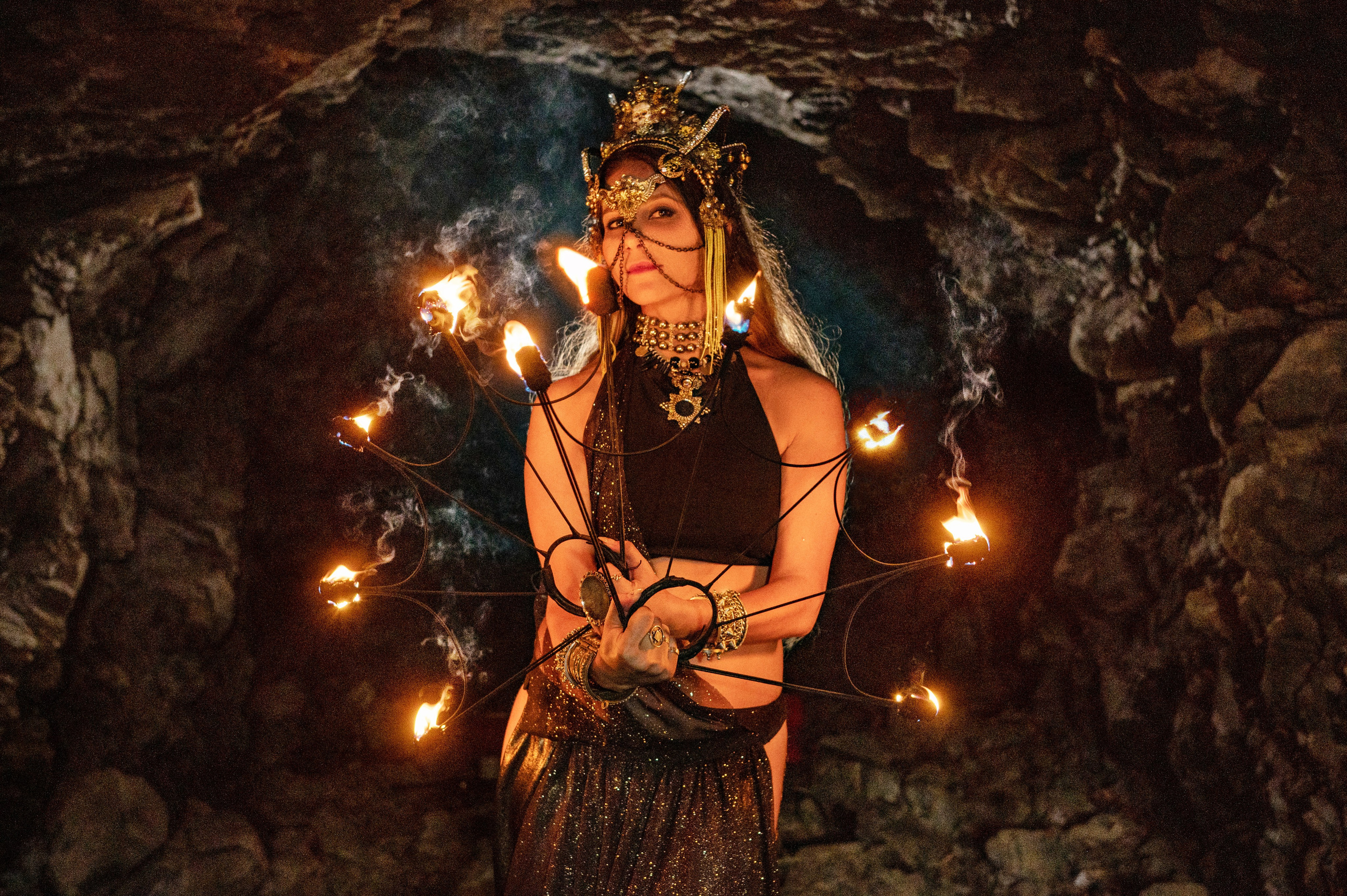 Фотосессии с огнем. Ксения Далишнева — сказочный фотограф во Владивостоке