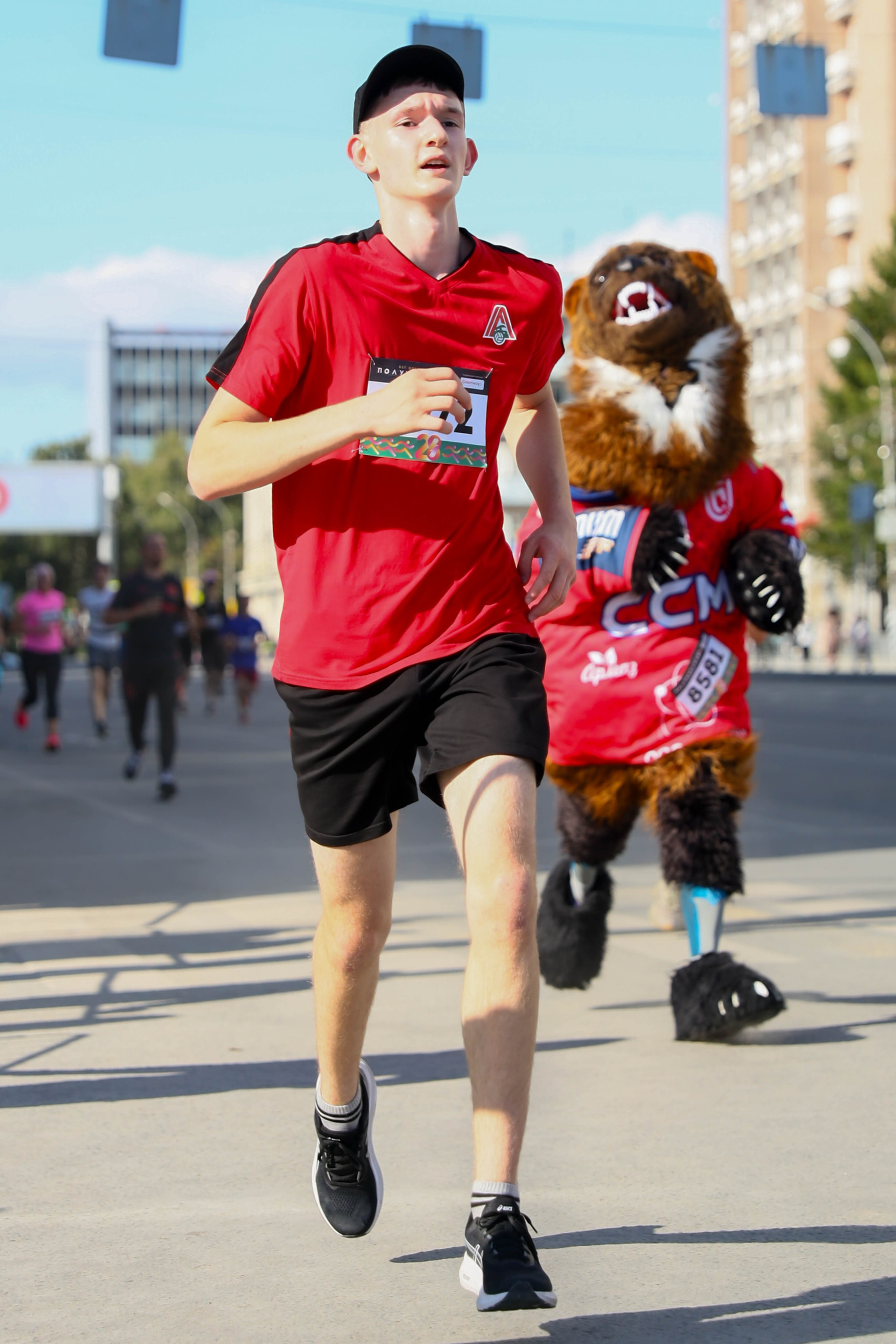 Полумарафон А. Раевича 2025. Репортажный фотограф в Новосибирске Алена Помазунова