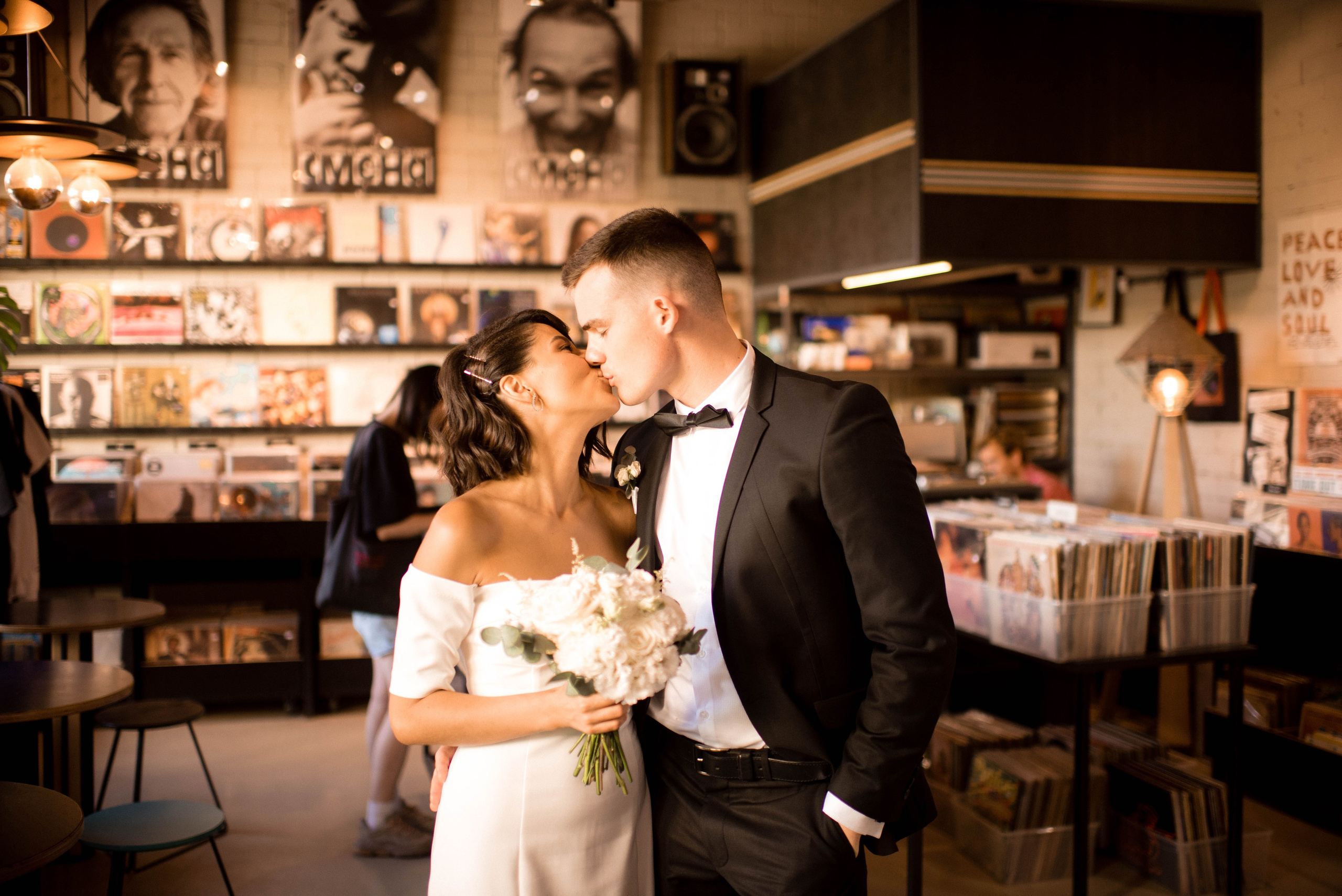 Айгуль и Юрий. Главная