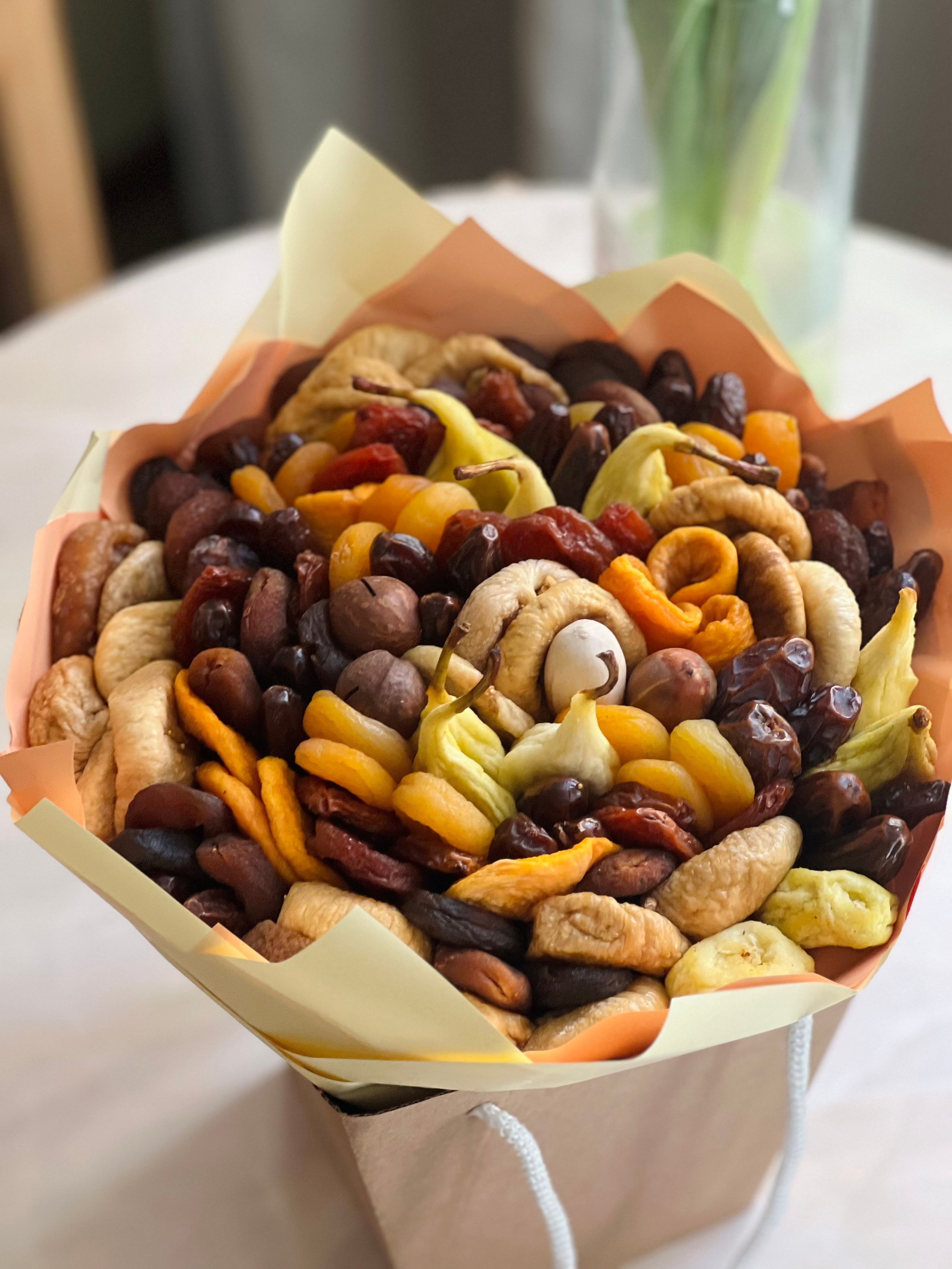 СухоФруктовые. Выездной кейтеринг, съедобные букеты, торты и сладости на заказ